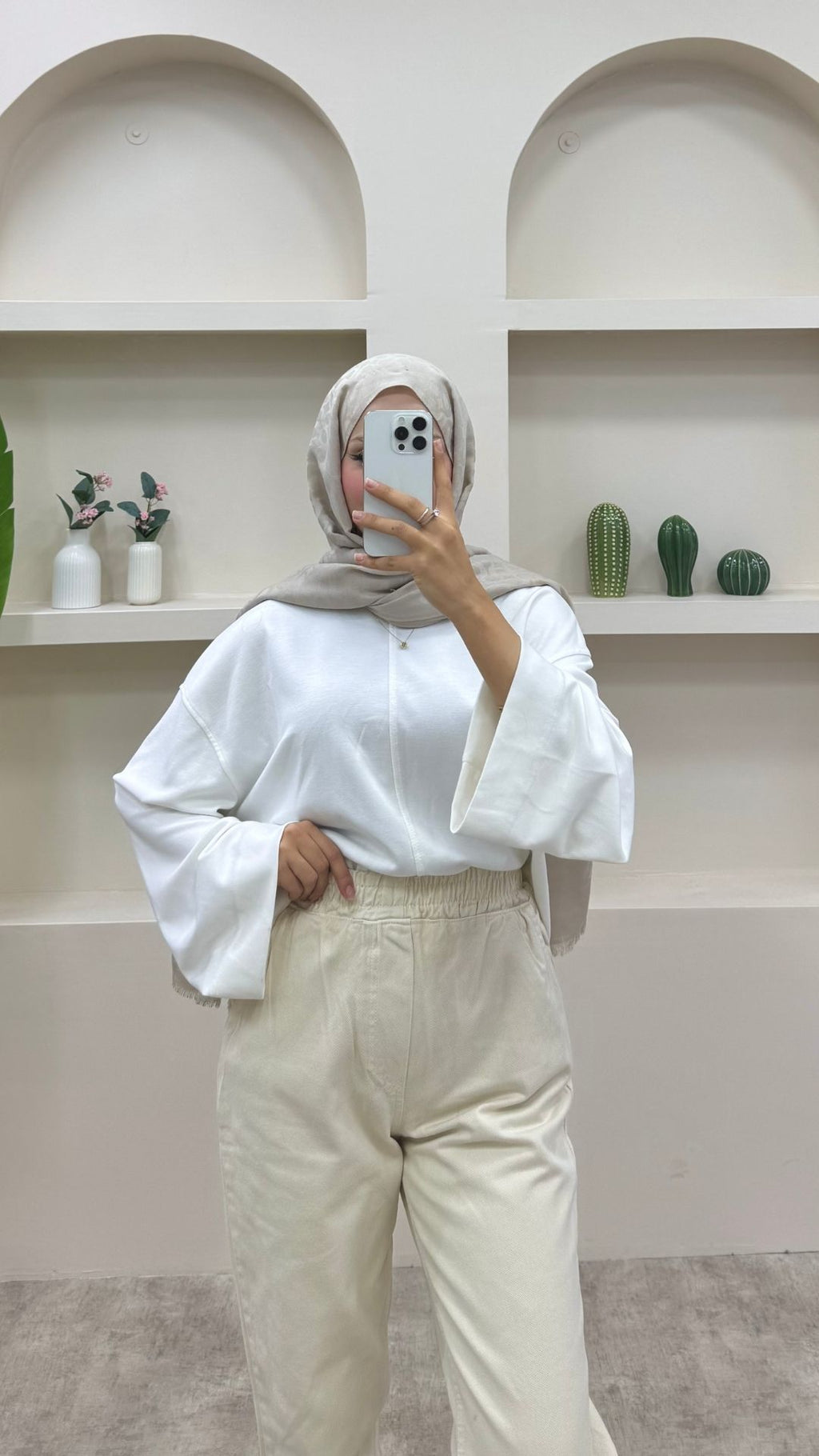 Beli Lastikli Geniş Kesim Mom Jeans Krem
