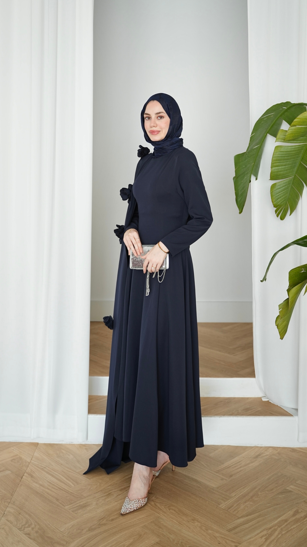 Seyyar Güllü Pelerinli Abiye Lacivert