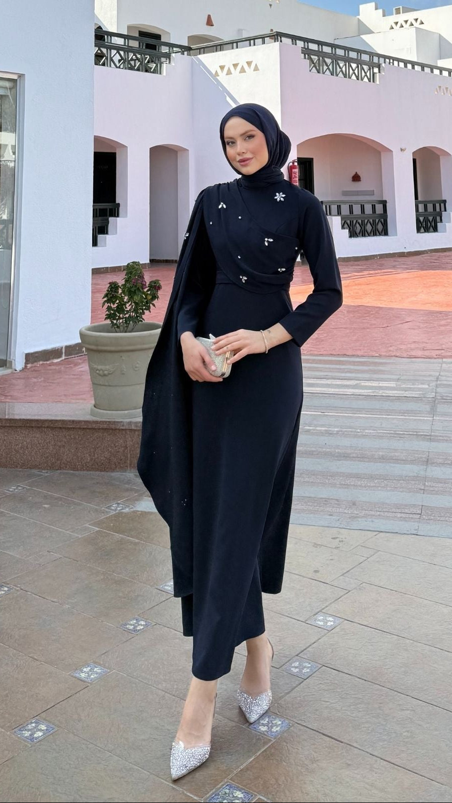 Linda Taş Detaylı Uzun Abiye Lacivert