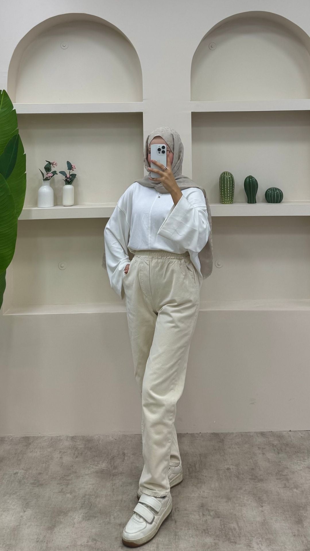 Beli Lastikli Geniş Kesim Mom Jeans Krem