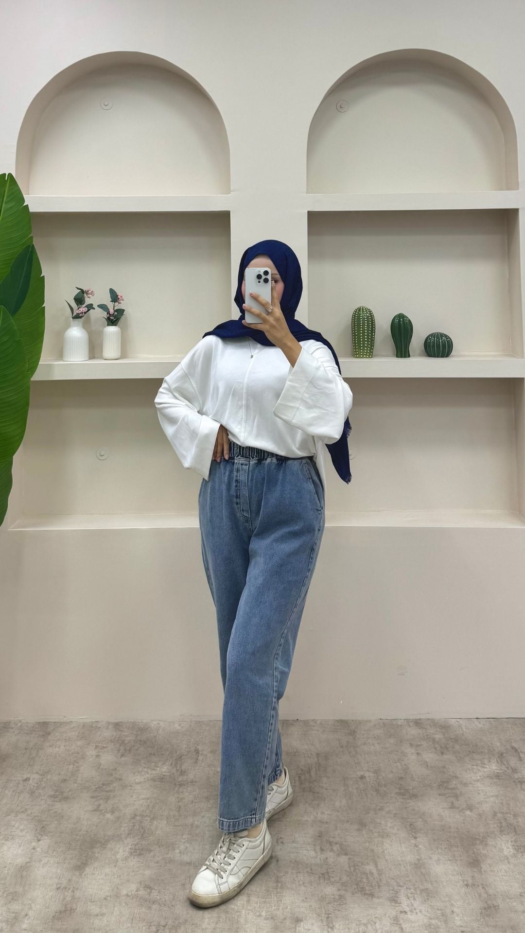 Beli Lastikli Geniş Kesim Mom Jeans Asit Yıkama