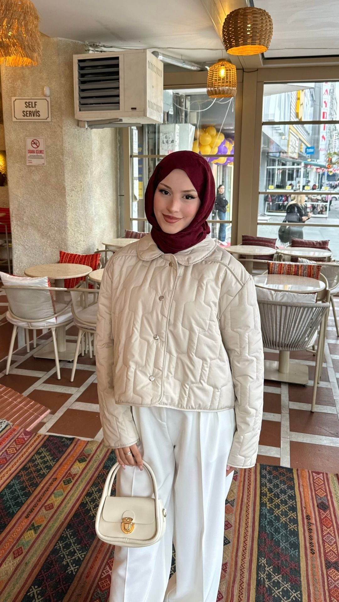 Kısa Kapitone Mont Krem