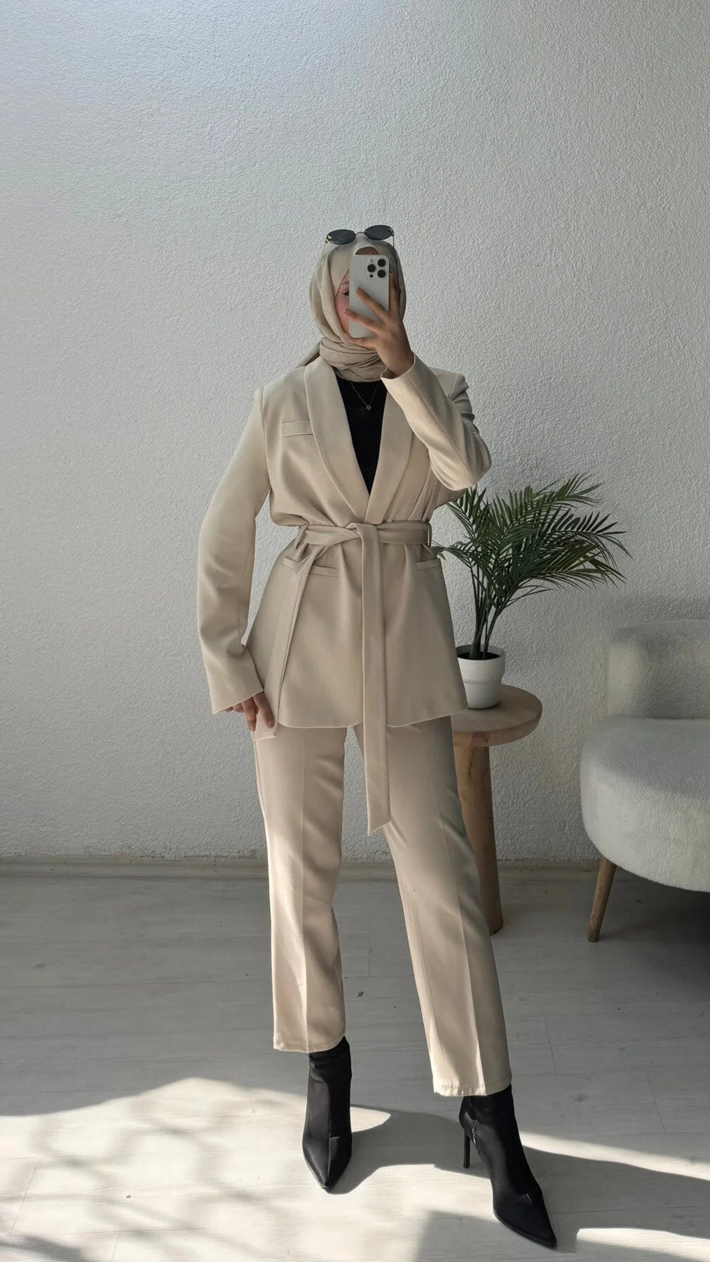 Kruvaze Yaka Kuşaklı Blazer Ceket Krem