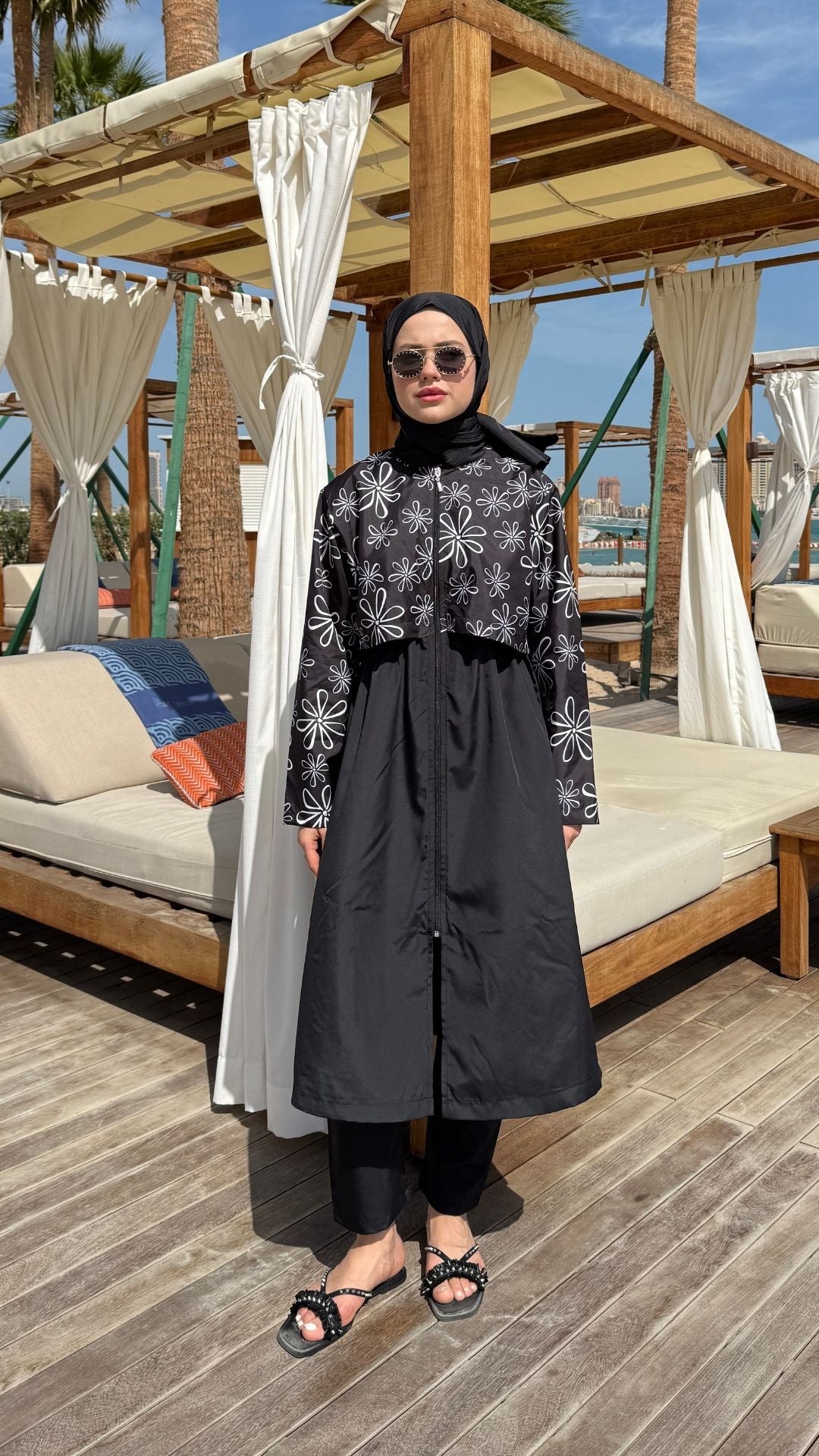 Desenli Paraşüt Kumaş Uzun Tesettür Mayo Siyah