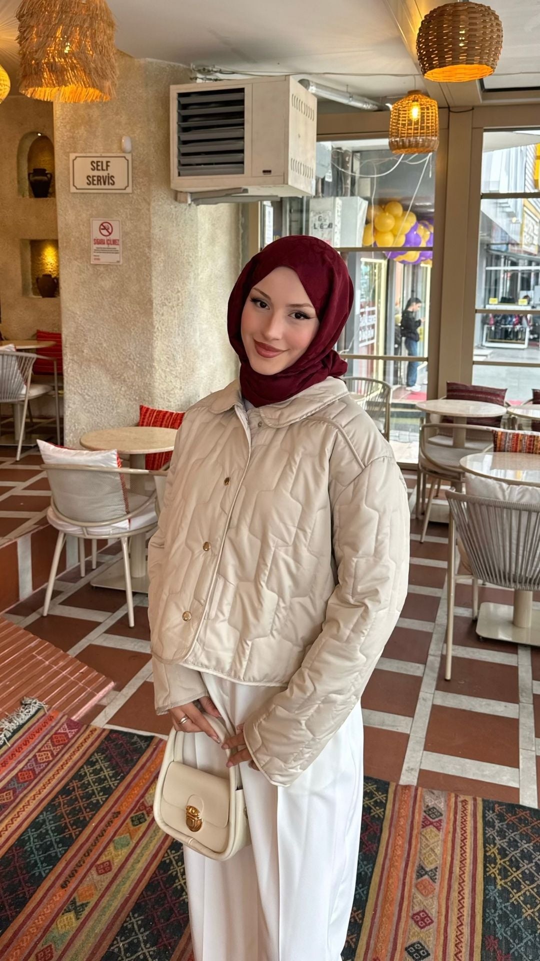 Kısa Kapitone Mont Krem