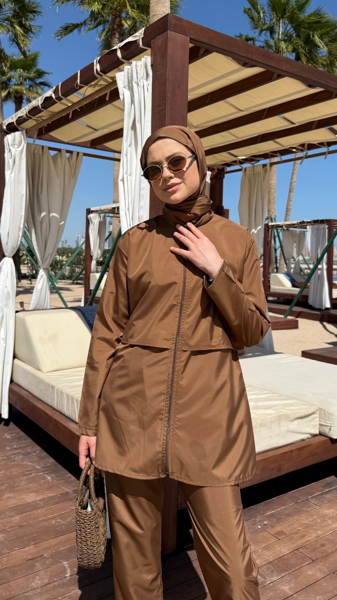 Doha Paraşüt Kumaş 3'lü Tam Kapalı Tesettür Mayo Kahverengi