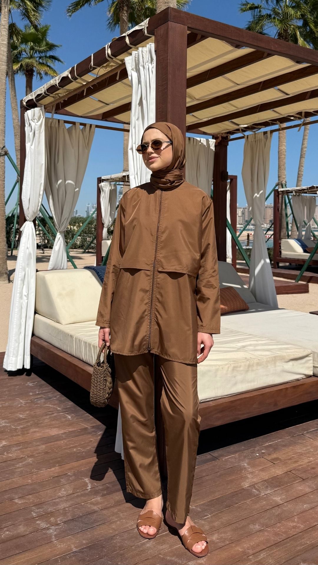 Doha Paraşüt Kumaş 3'lü Tam Kapalı Tesettür Mayo Kahverengi