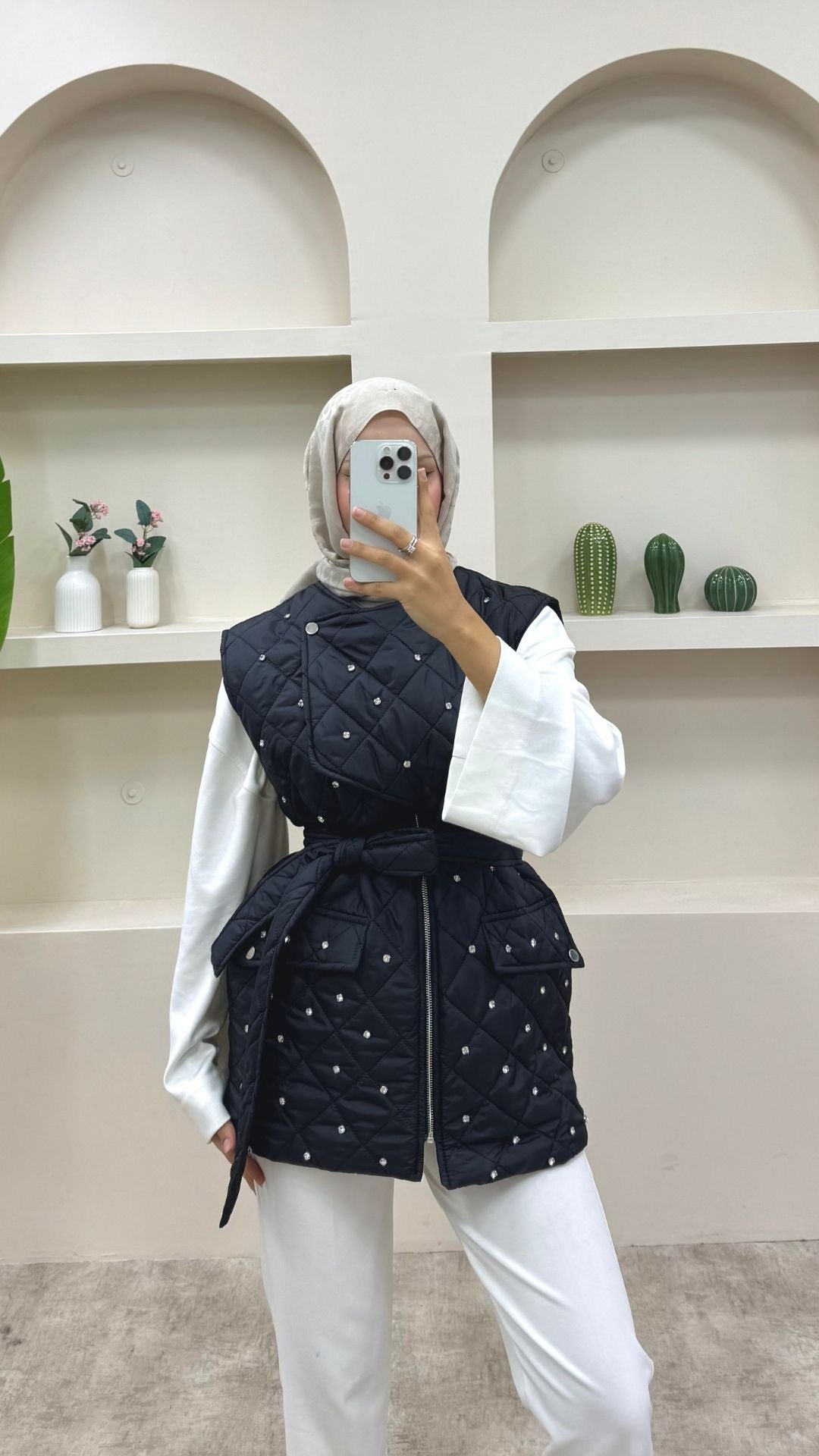 Taşlı Bağlamalı Yelek Siyah