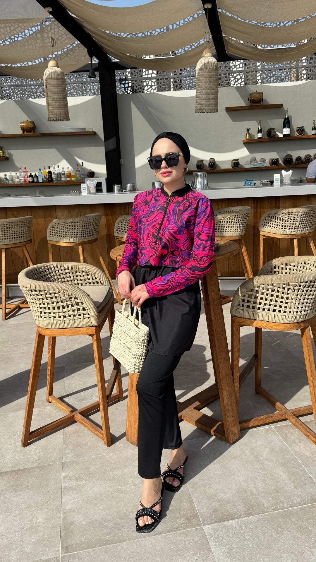 Yarım Dijital Baskılı Tesettür Mayo Renk - Siyah-Pembe Desen 2