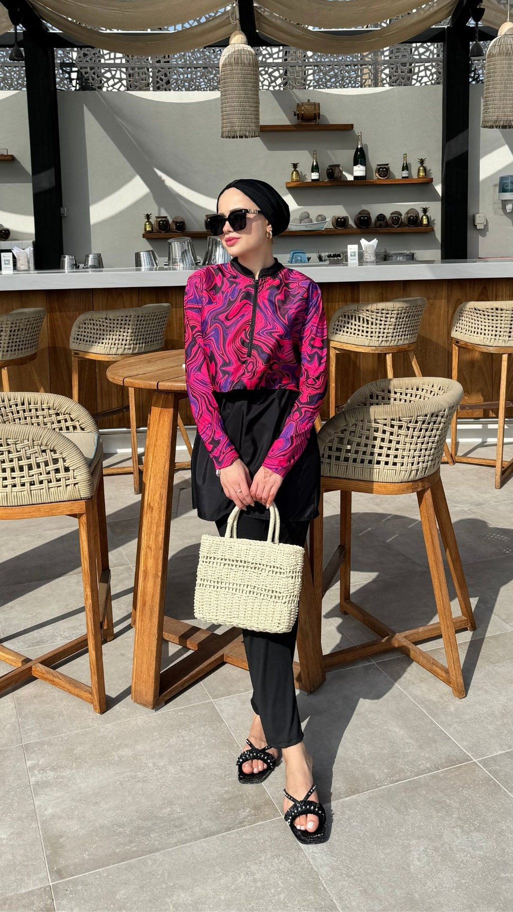 Yarım Dijital Baskılı Tesettür Mayo Renk - Siyah-Pembe Desen 2