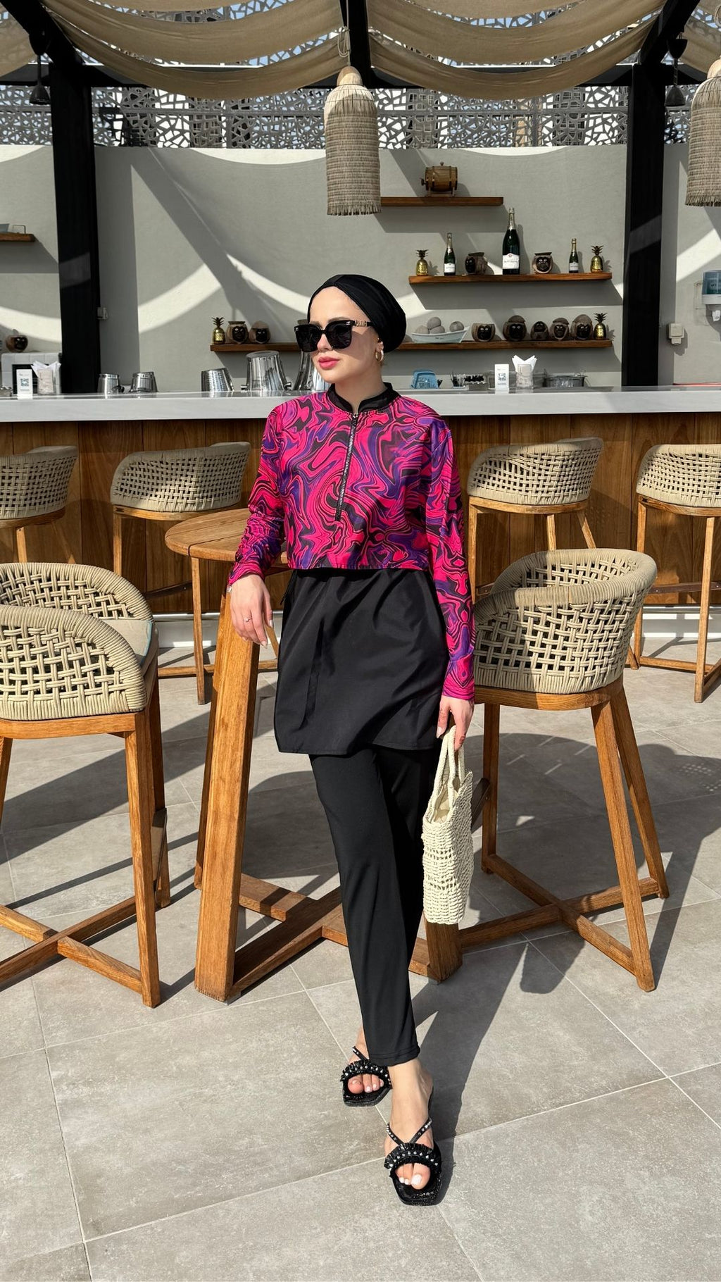 Yarım Dijital Baskılı Tesettür Mayo Renk - Siyah-Pembe Desen 2