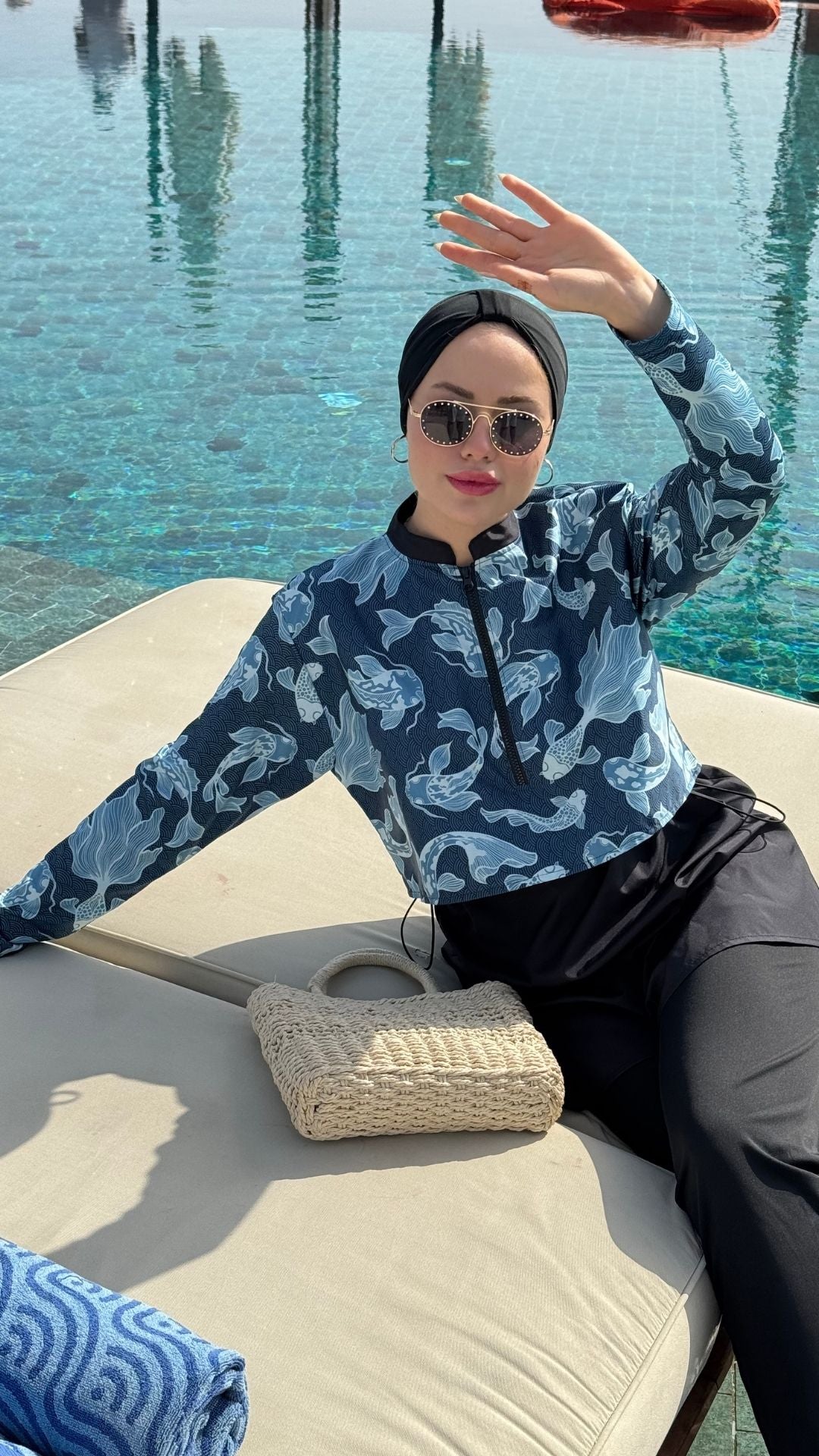 Yarım Dijital Baskılı Tesettür Mayo Renk - Siyah-Okyanus Desen 2