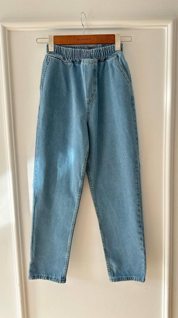 Beli Lastikli Geniş Kesim Mom Jeans Buz Mavisi