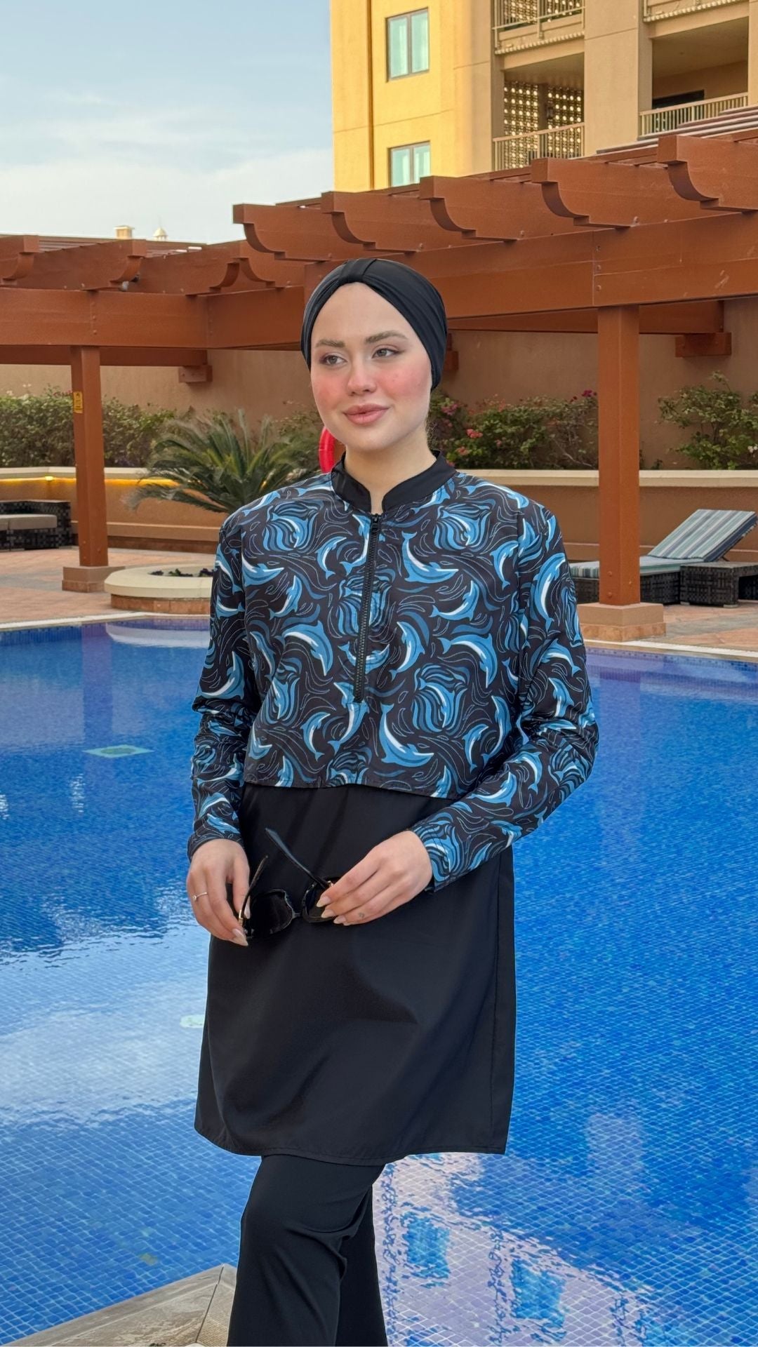 Yarım Dijital Baskılı Tesettür Mayo Renk - Siyah-Yunus Balığı Desen 2