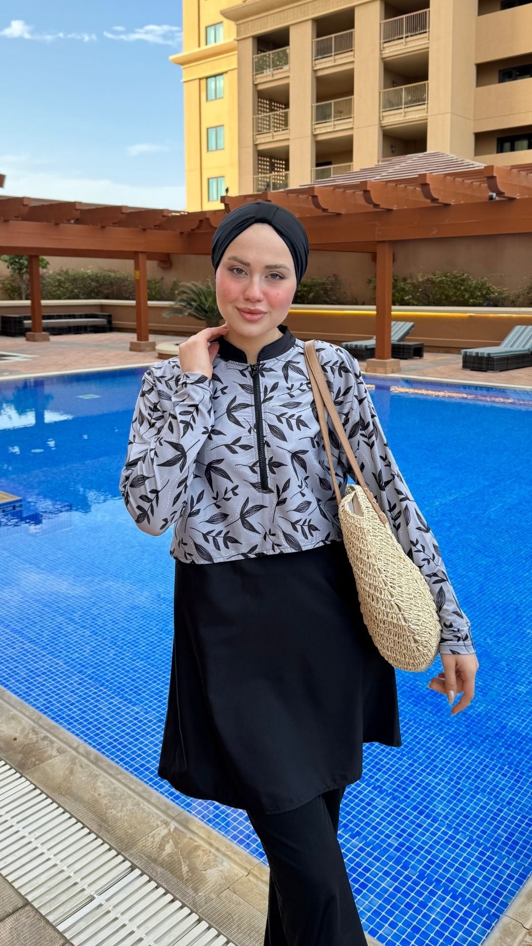 Yarım Dijital Baskılı Tesettür Mayo Renk - Siyah-Gri 2