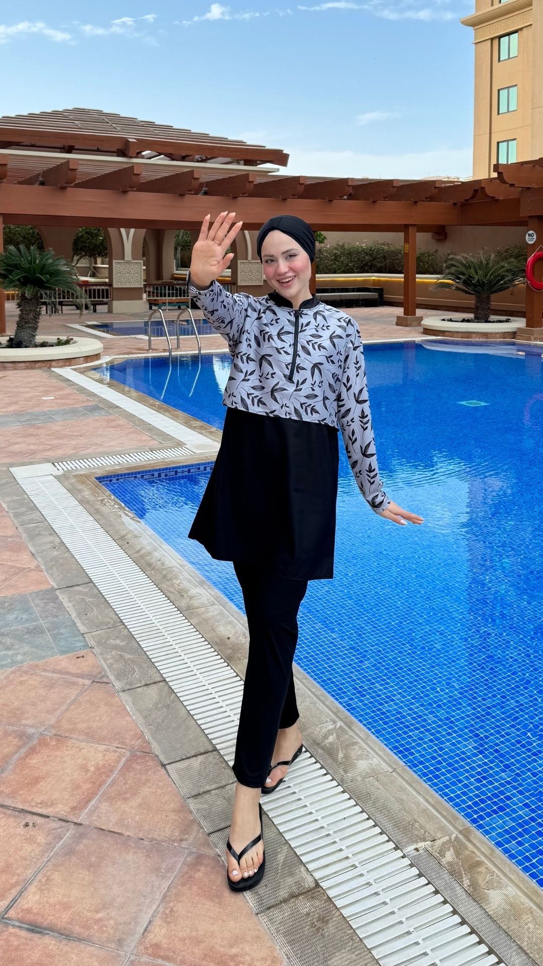 Yarım Dijital Baskılı Tesettür Mayo Renk - Siyah-Gri 2