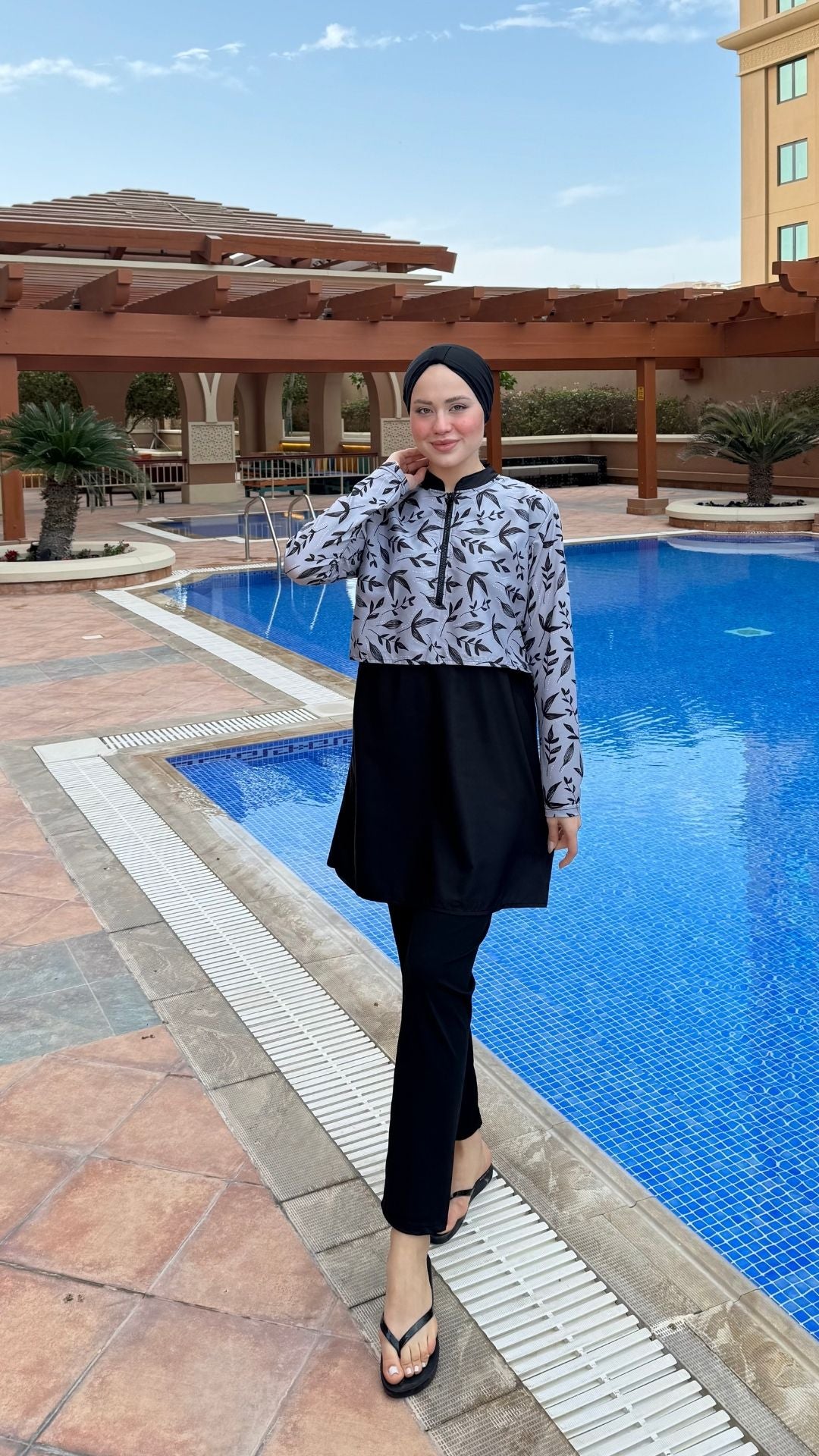 Yarım Dijital Baskılı Tesettür Mayo Renk - Siyah-Gri 2