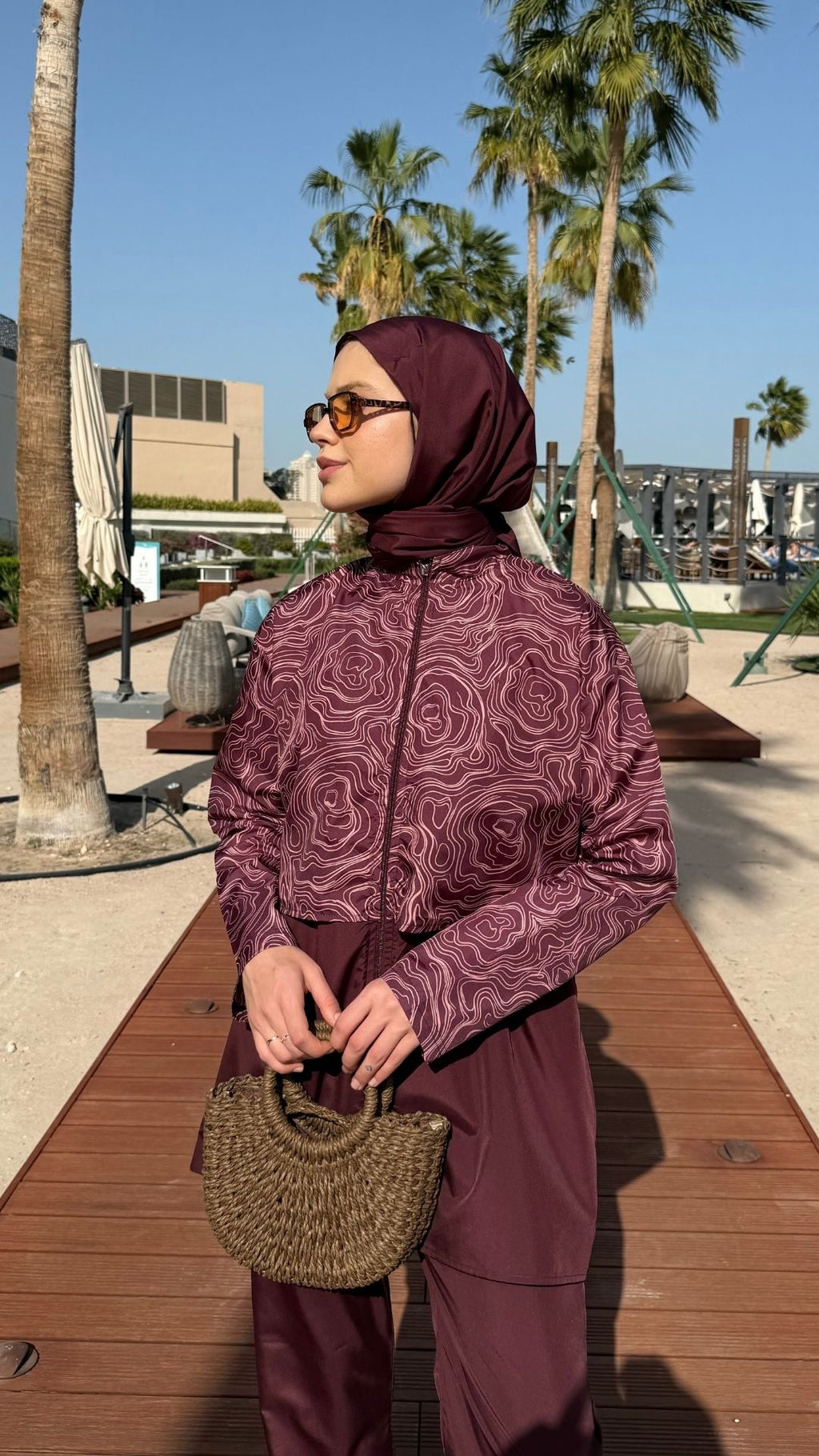 Doha Paraşüt Kumaş 3'lü Tam Kapalı Tesettür Mayo Bordo Oval Desen