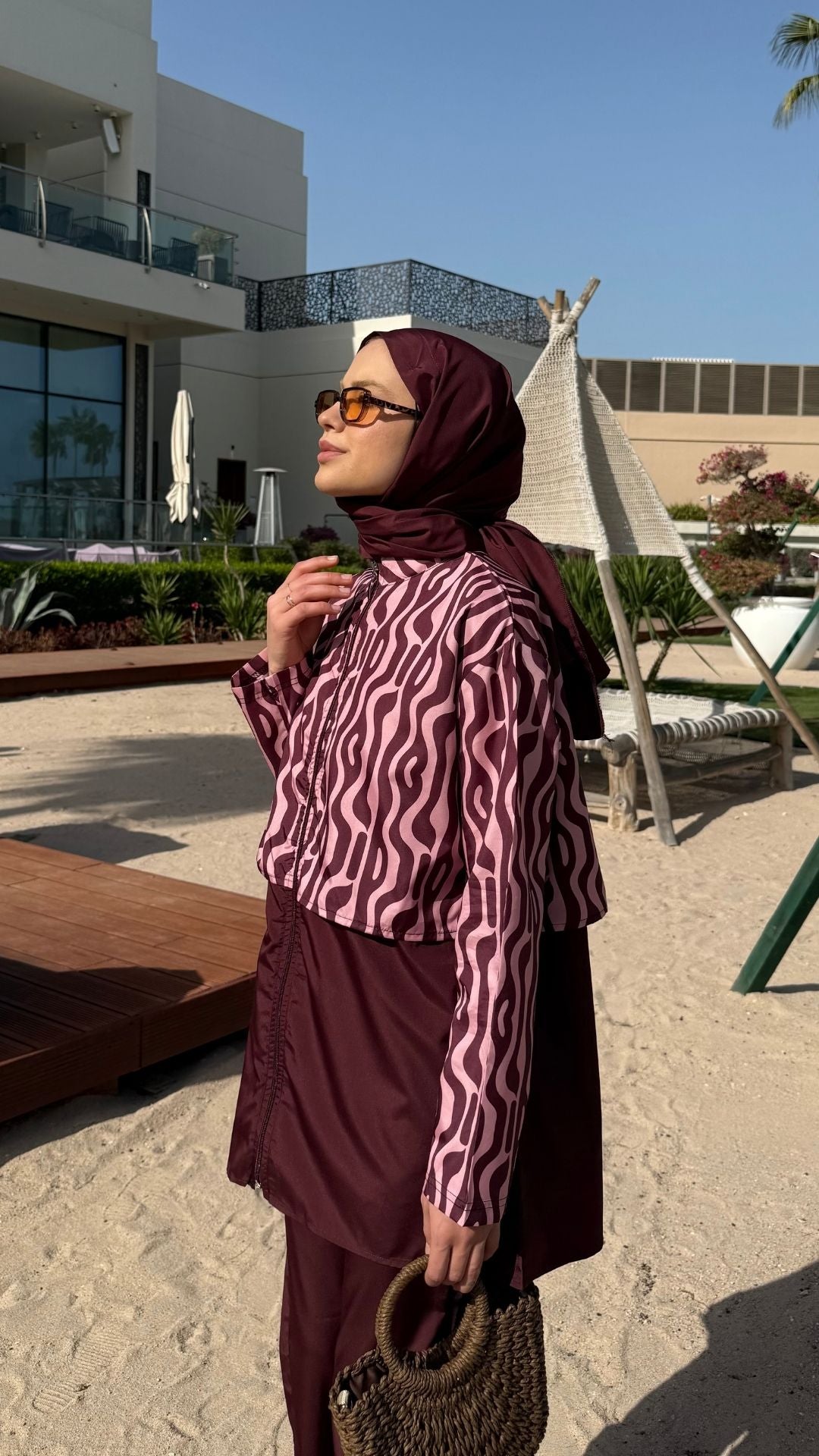 Doha Paraşüt Kumaş 3'lü Tam Kapalı Tesettür Mayo Bordo Şerit Desen