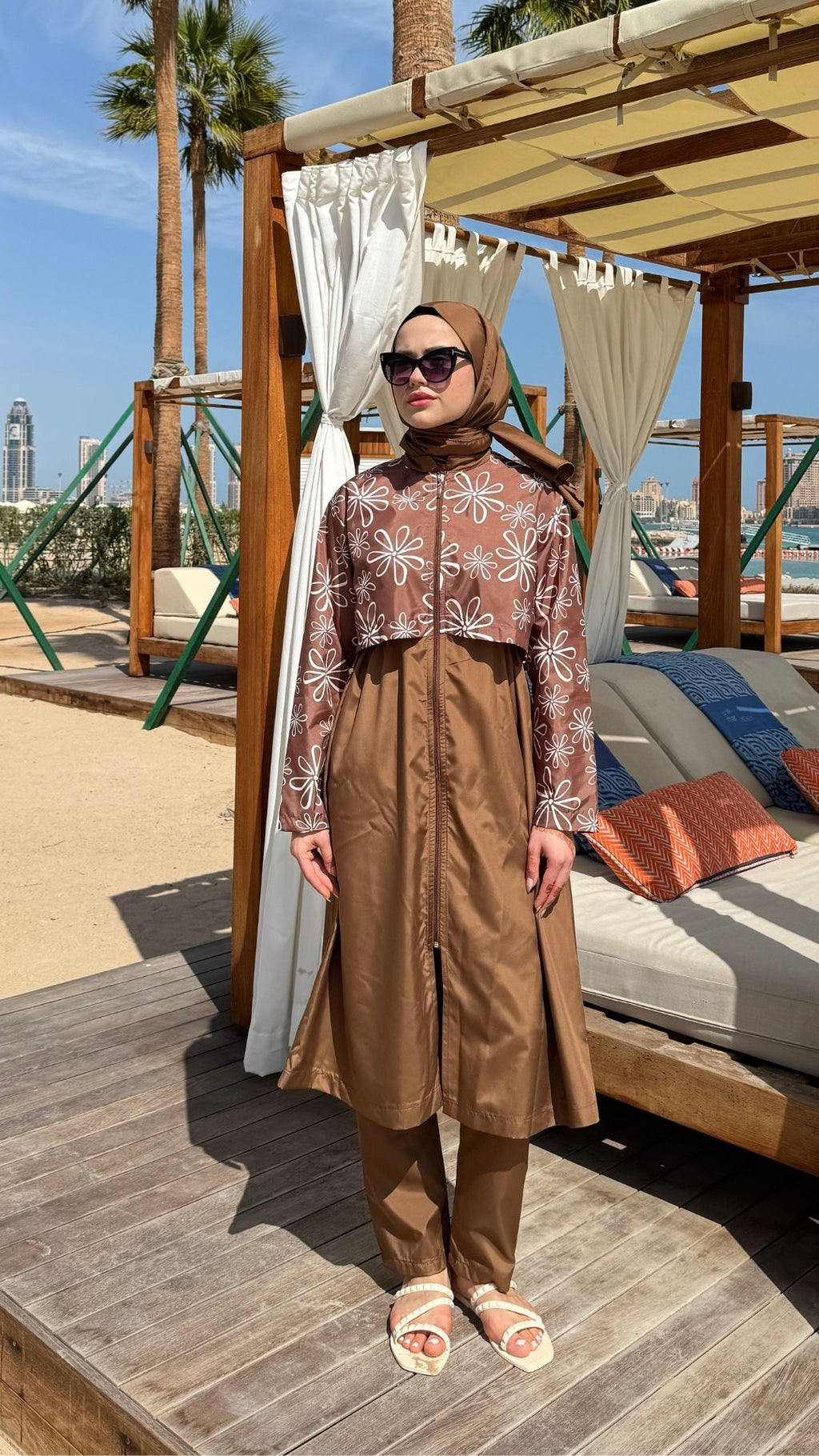 Desenli Paraşüt Kumaş Uzun Tesettür Mayo Kahverengi