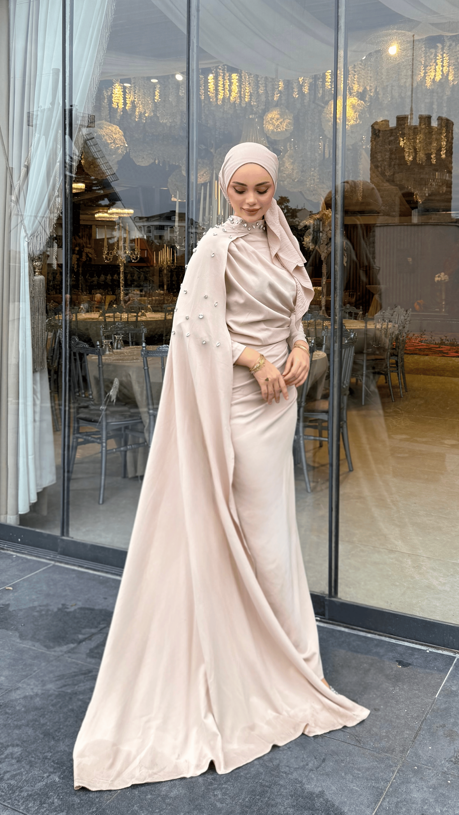 Serena Taşlı Abiye Krem