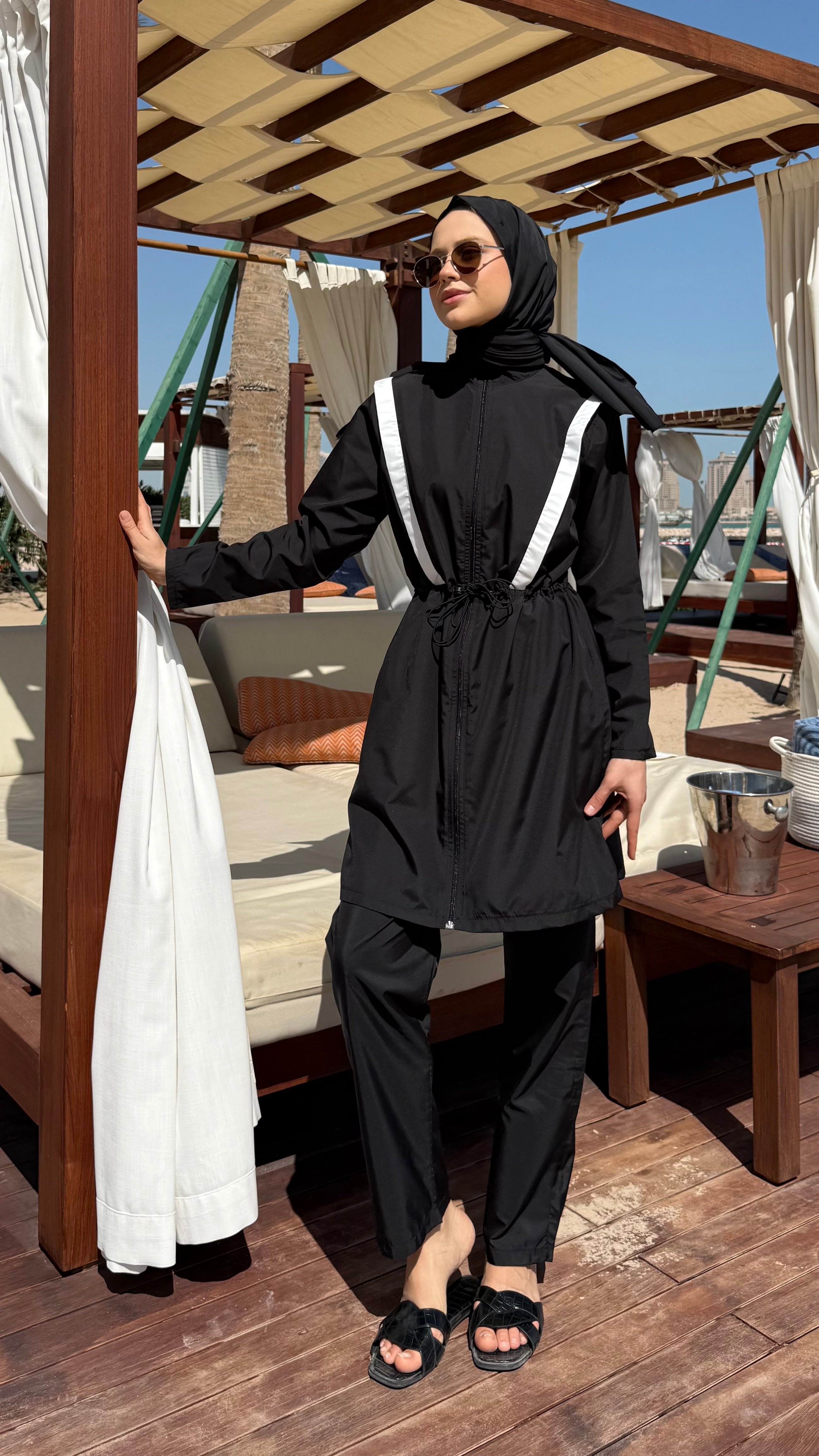 Şerit Detaylı Tesettür Mayo Sİyah