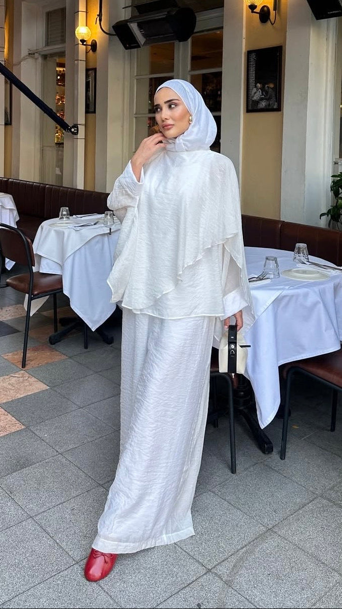 Hüma Asimetrik Katlı İkili Takım Beyaz