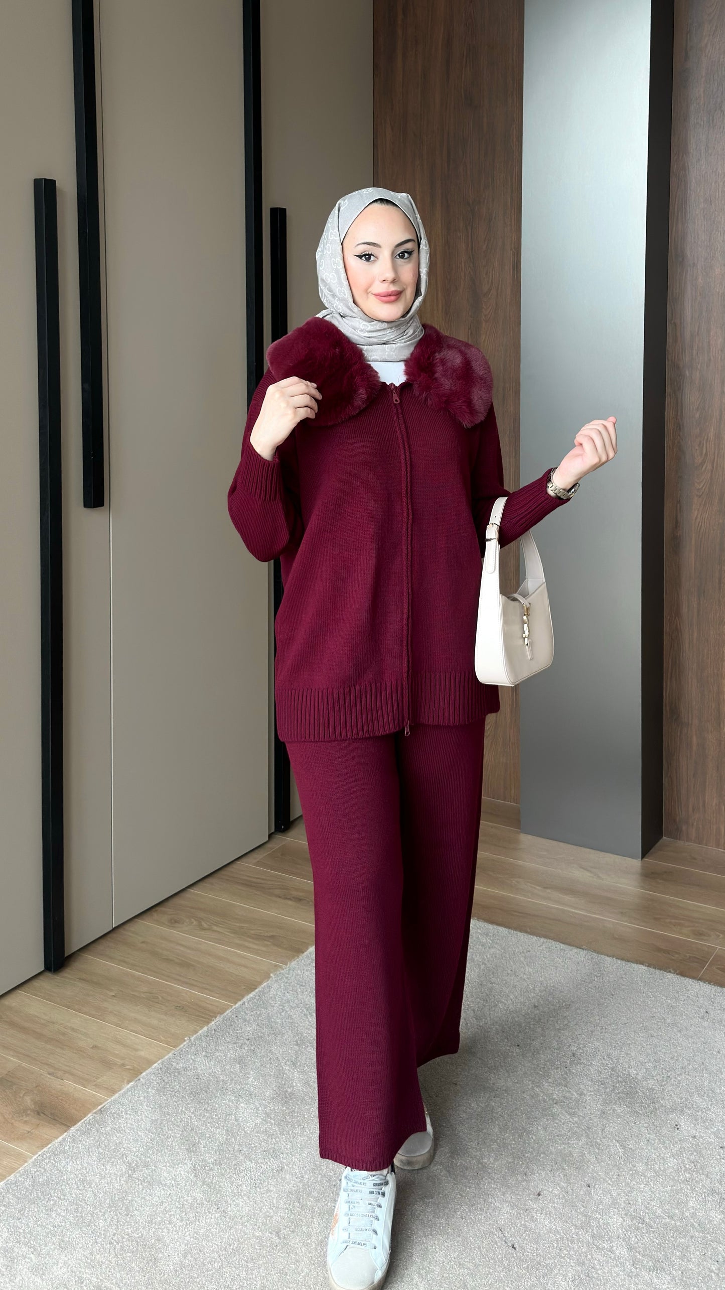 Yakası Kürklü Triko Takım Bordo