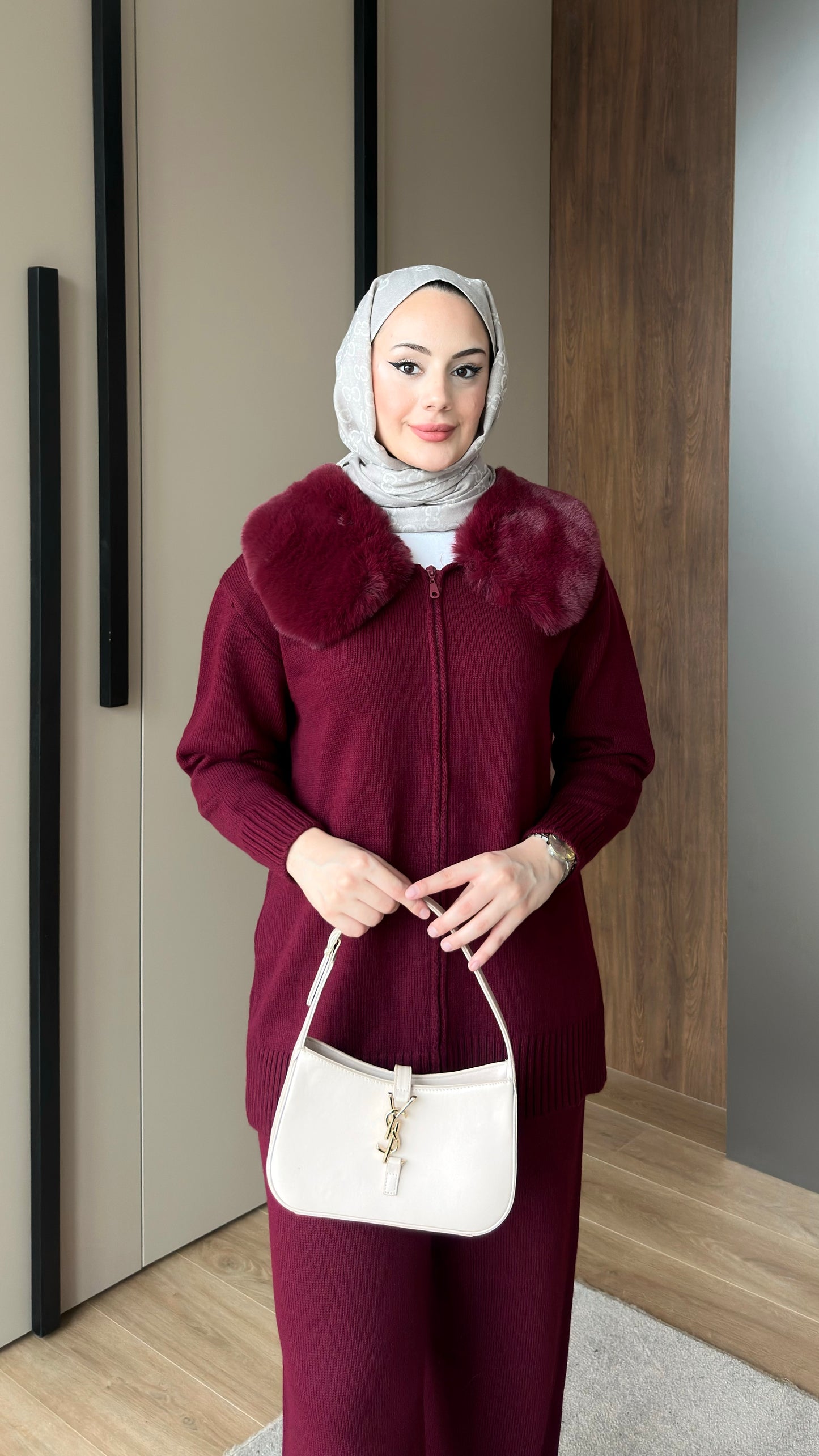 Yakası Kürklü Triko Takım Bordo