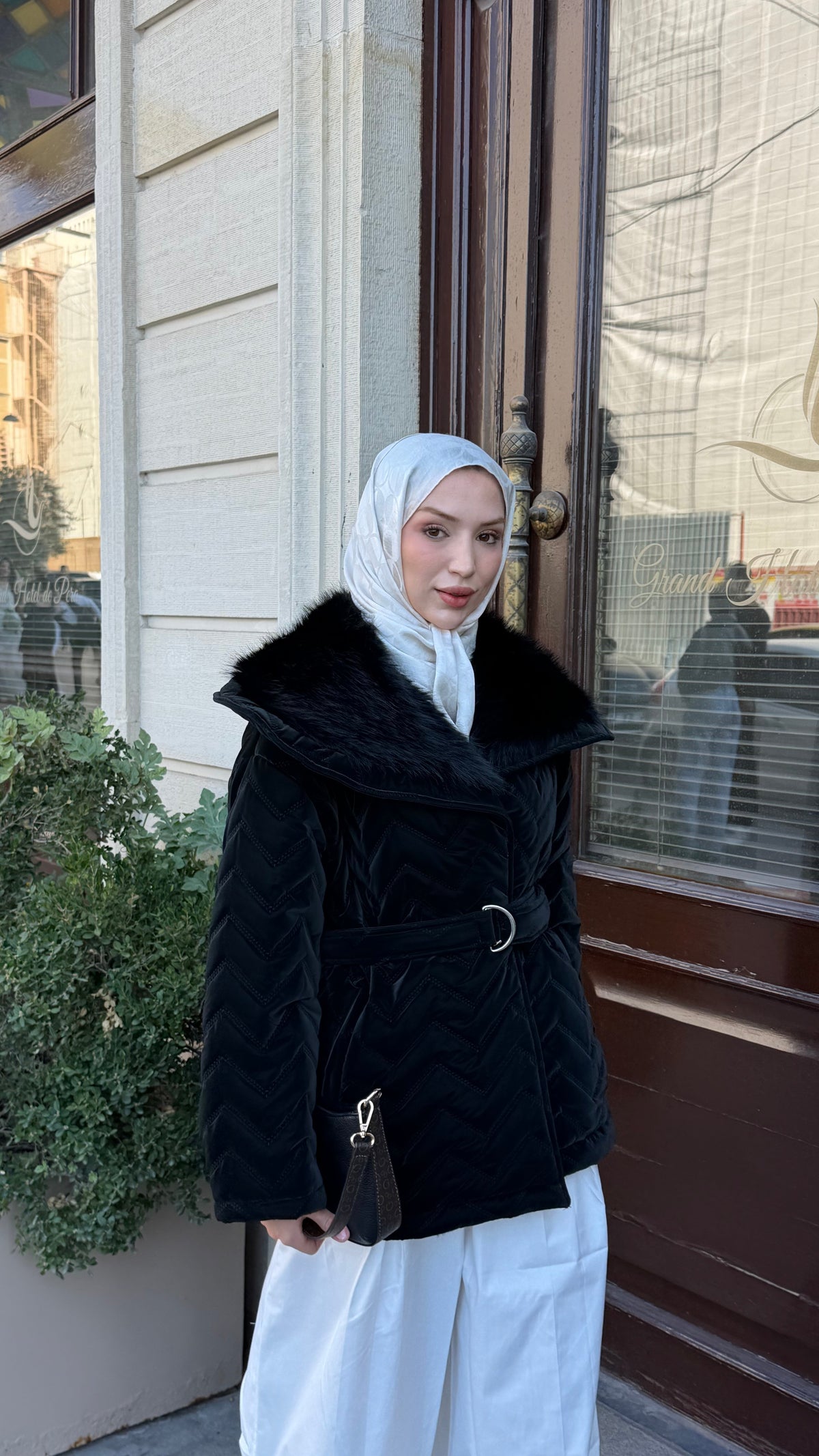 Elsa Kürklü Mont Siyah