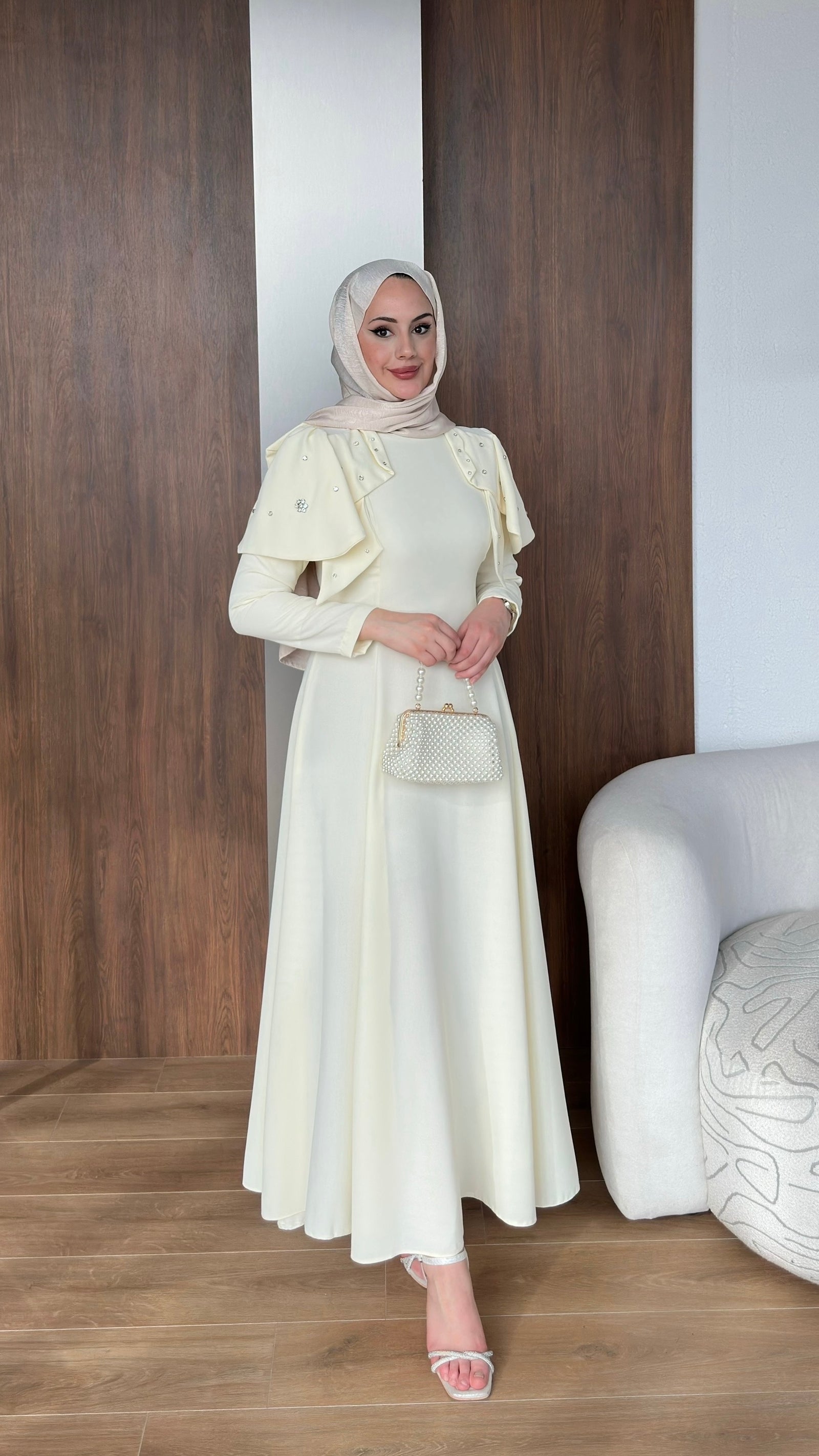 Katarina Omuzu Taşlı Abiye Sarı