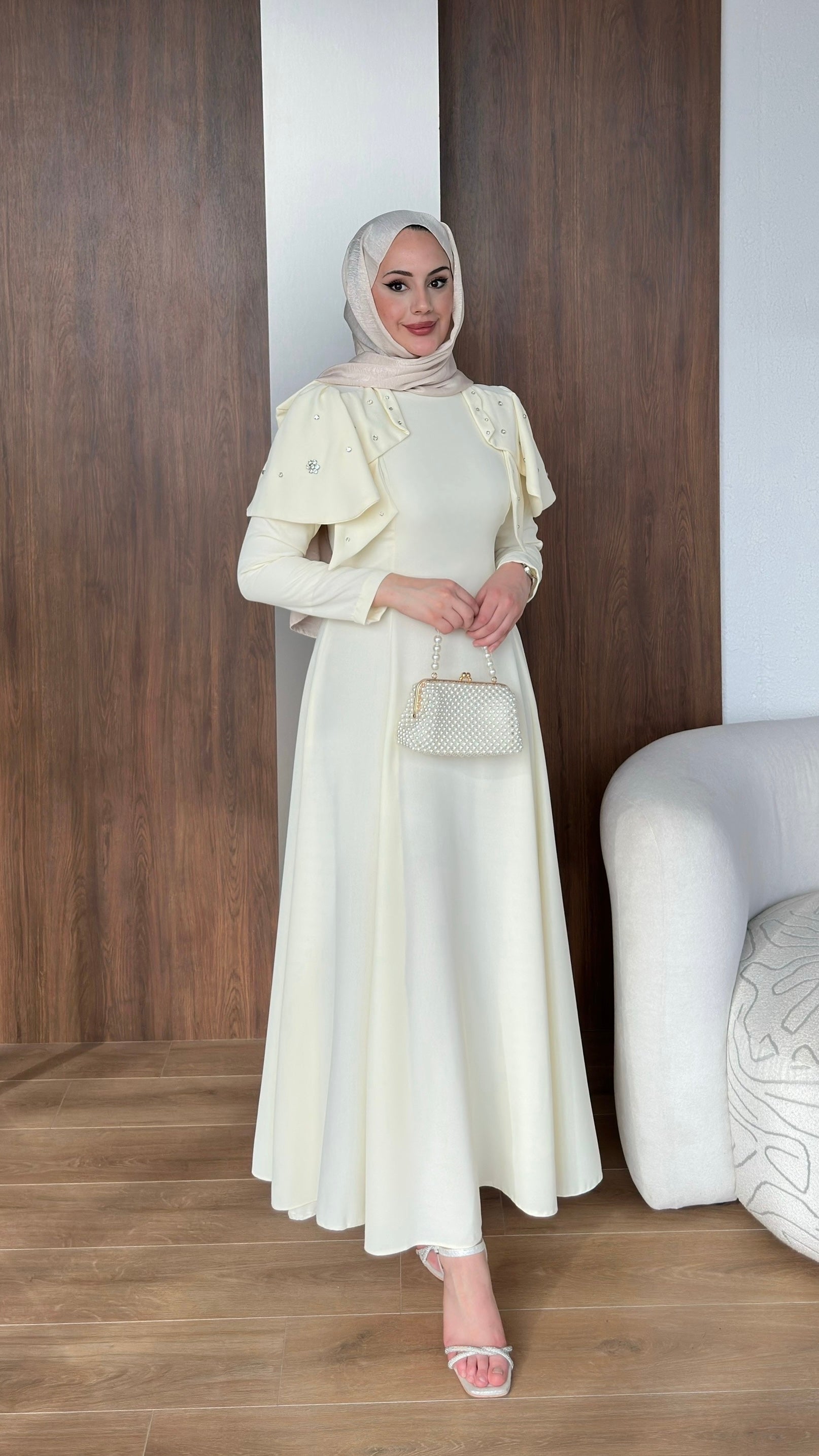 Katarina Omuzu Taşlı Abiye Sarı