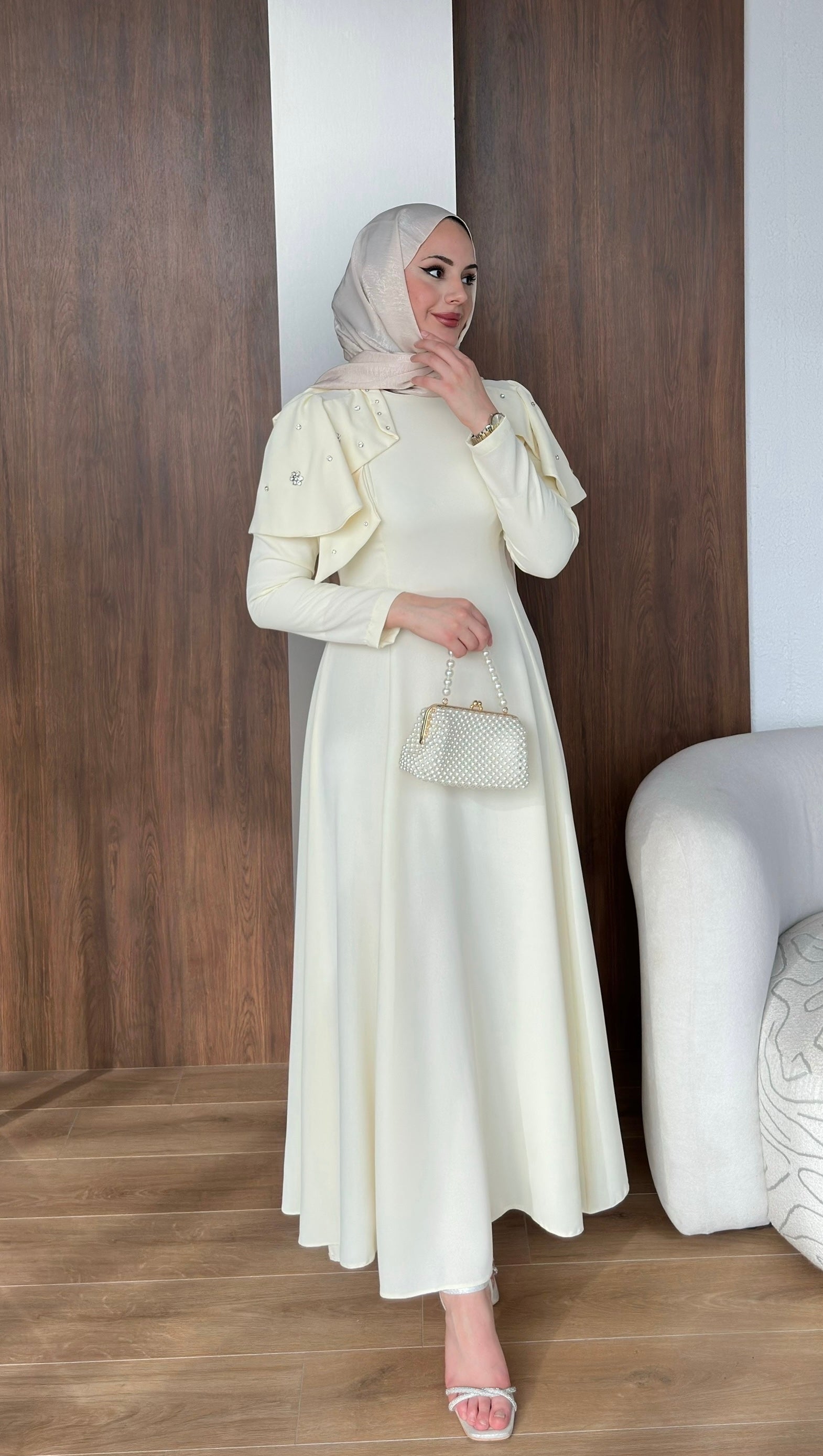 Katarina Omuzu Taşlı Abiye Sarı