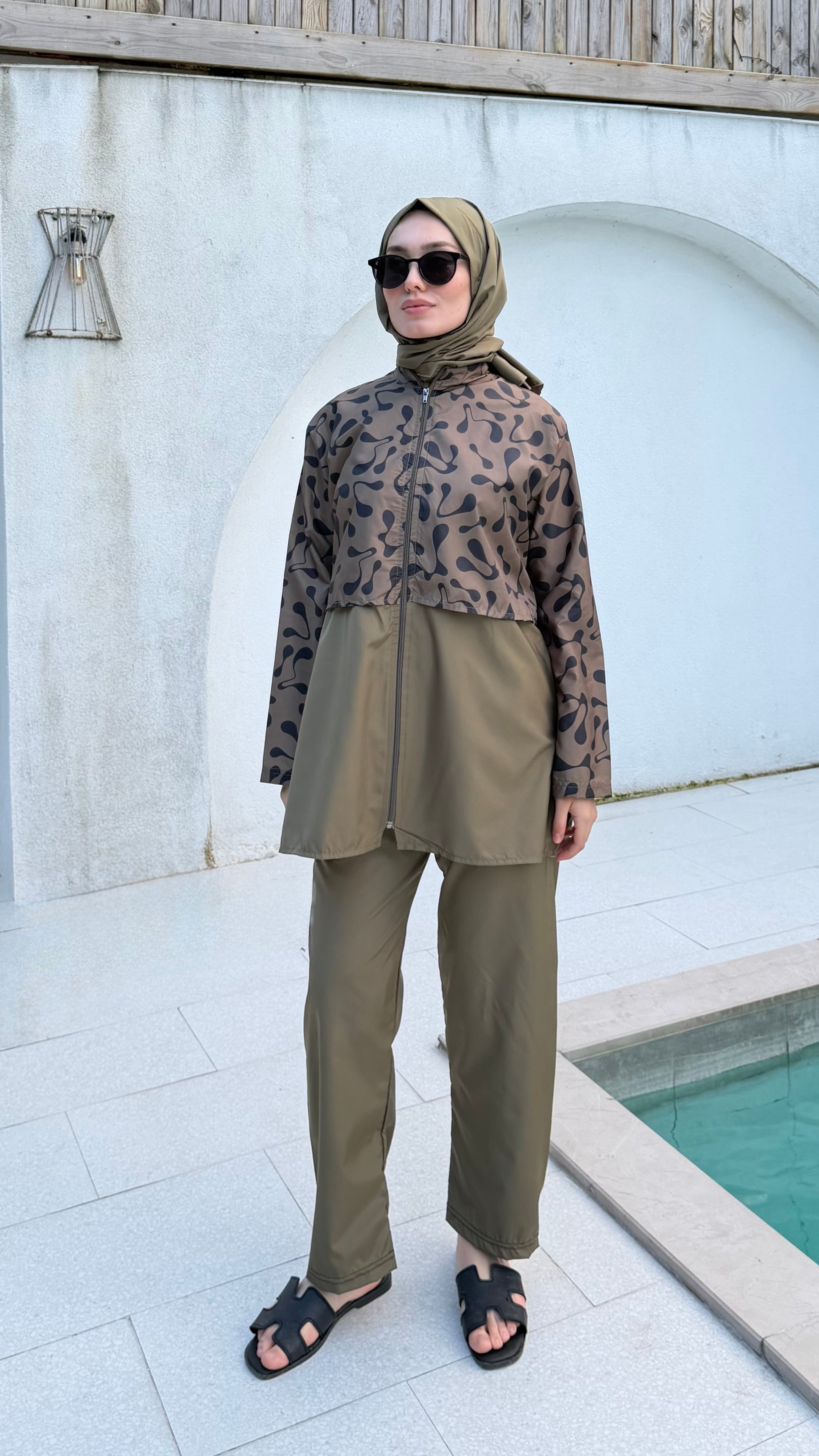 Doha Paraşüt Kumaş 3'lü Tam Kapalı Tesettür Mayo Haki Baskı Desen