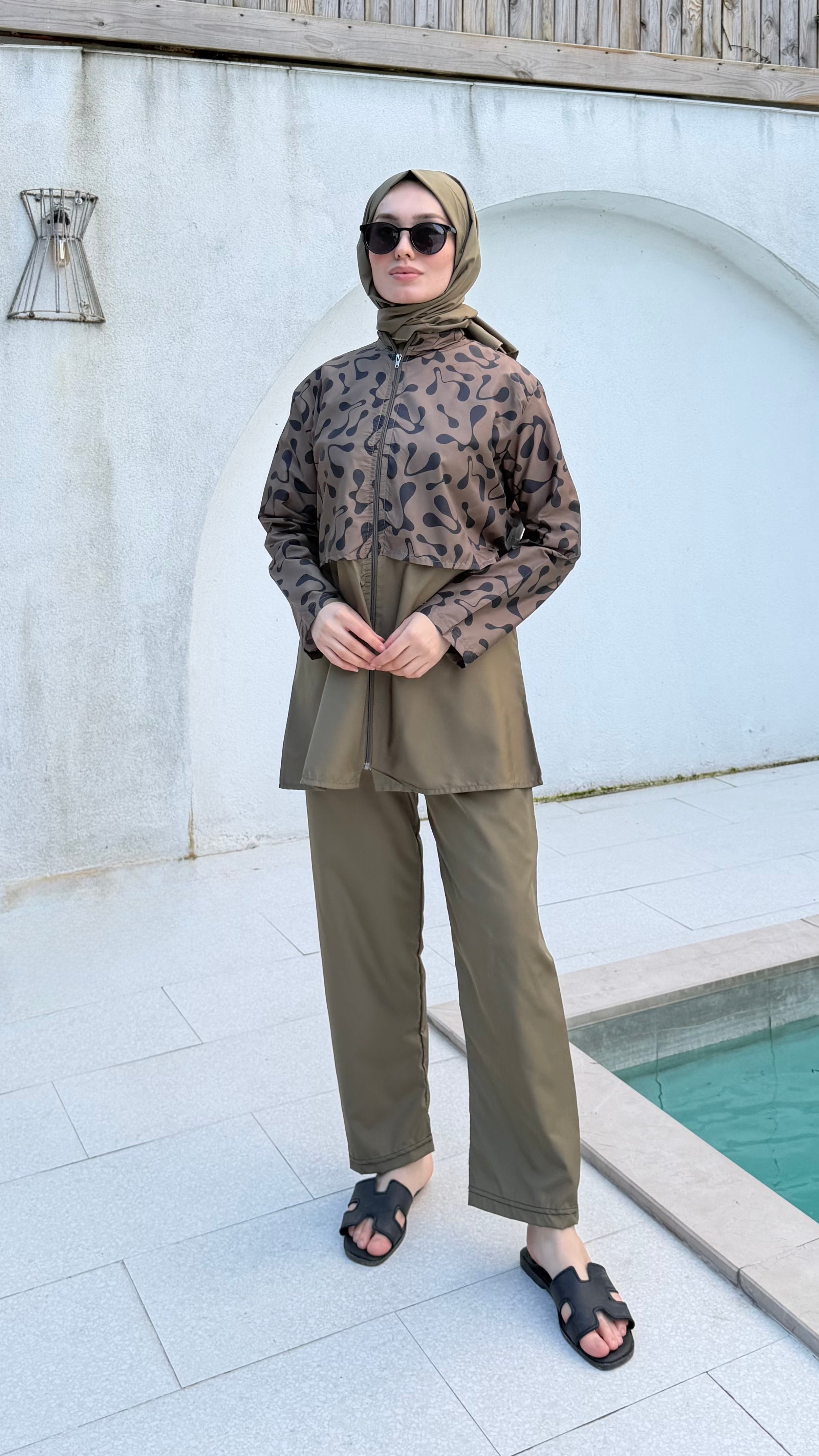 Doha Paraşüt Kumaş 3'lü Tam Kapalı Tesettür Mayo Haki Baskı Desen