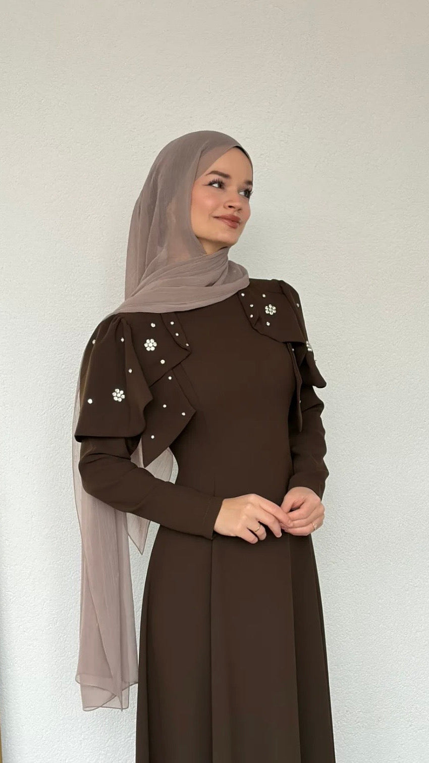 Katarina Omuzu Taşlı Abiye Acı Kahve