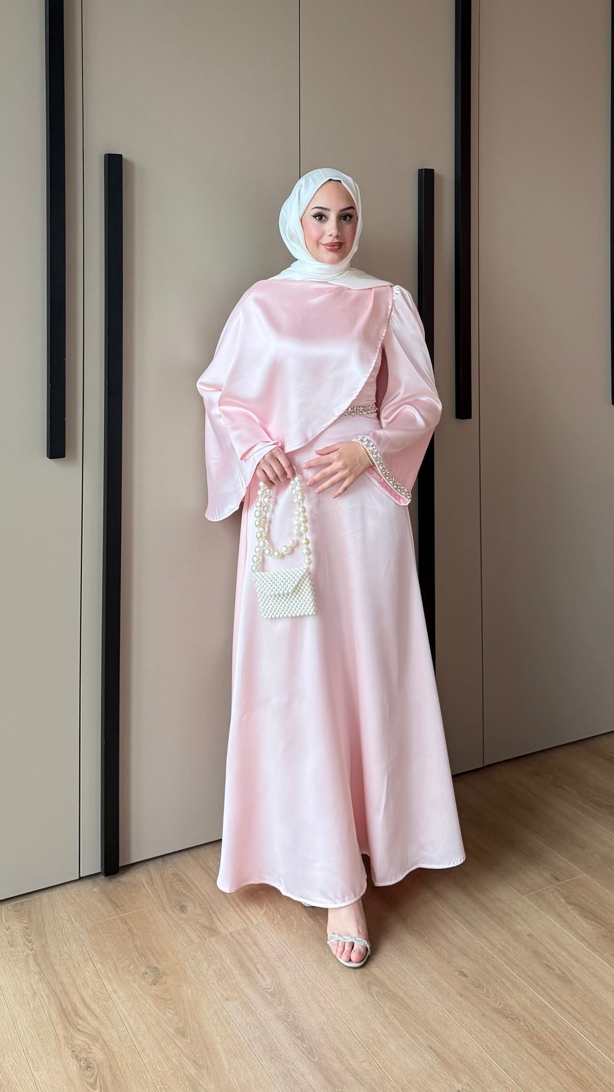 Swan Saten Elbise Pembe
