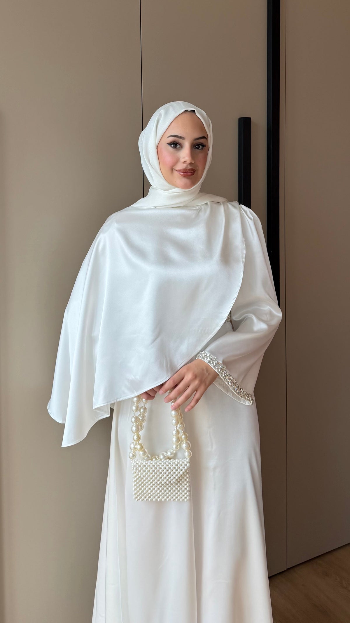 Swan Saten Elbise Beyaz
