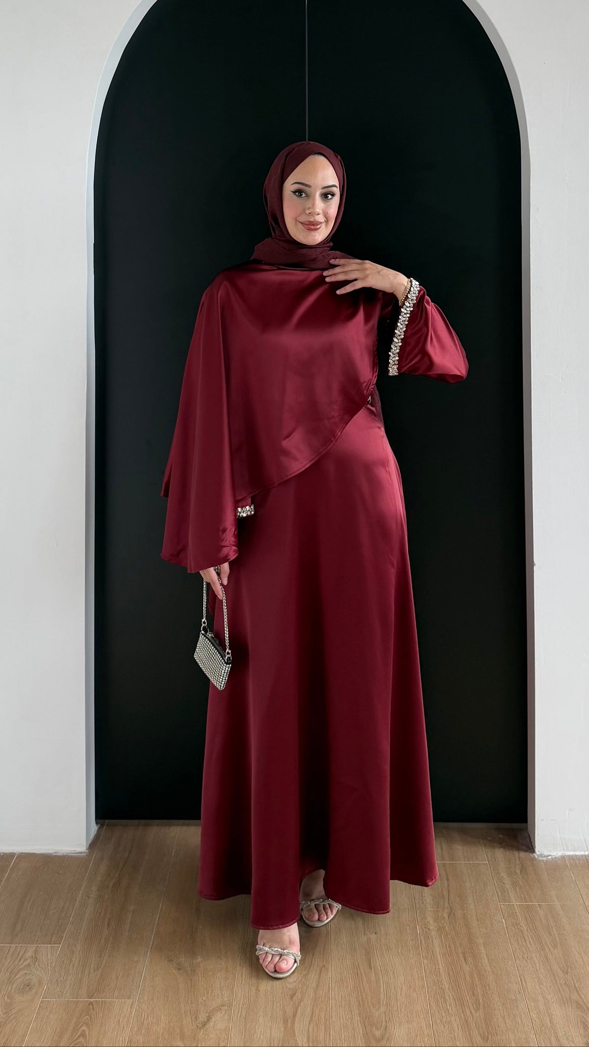 Swan Saten Elbise Bordo