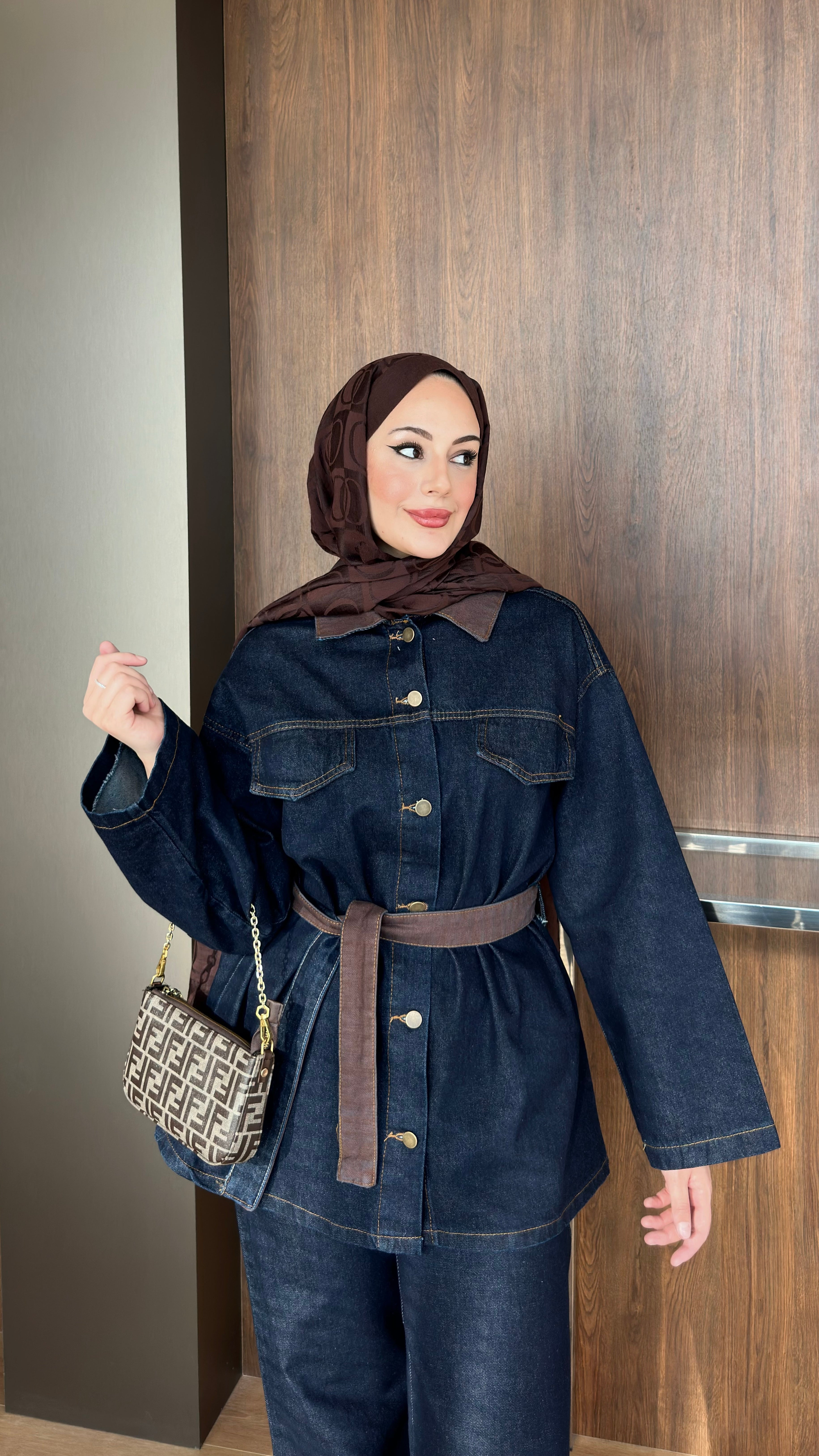 Aden Garnili Kot Takım