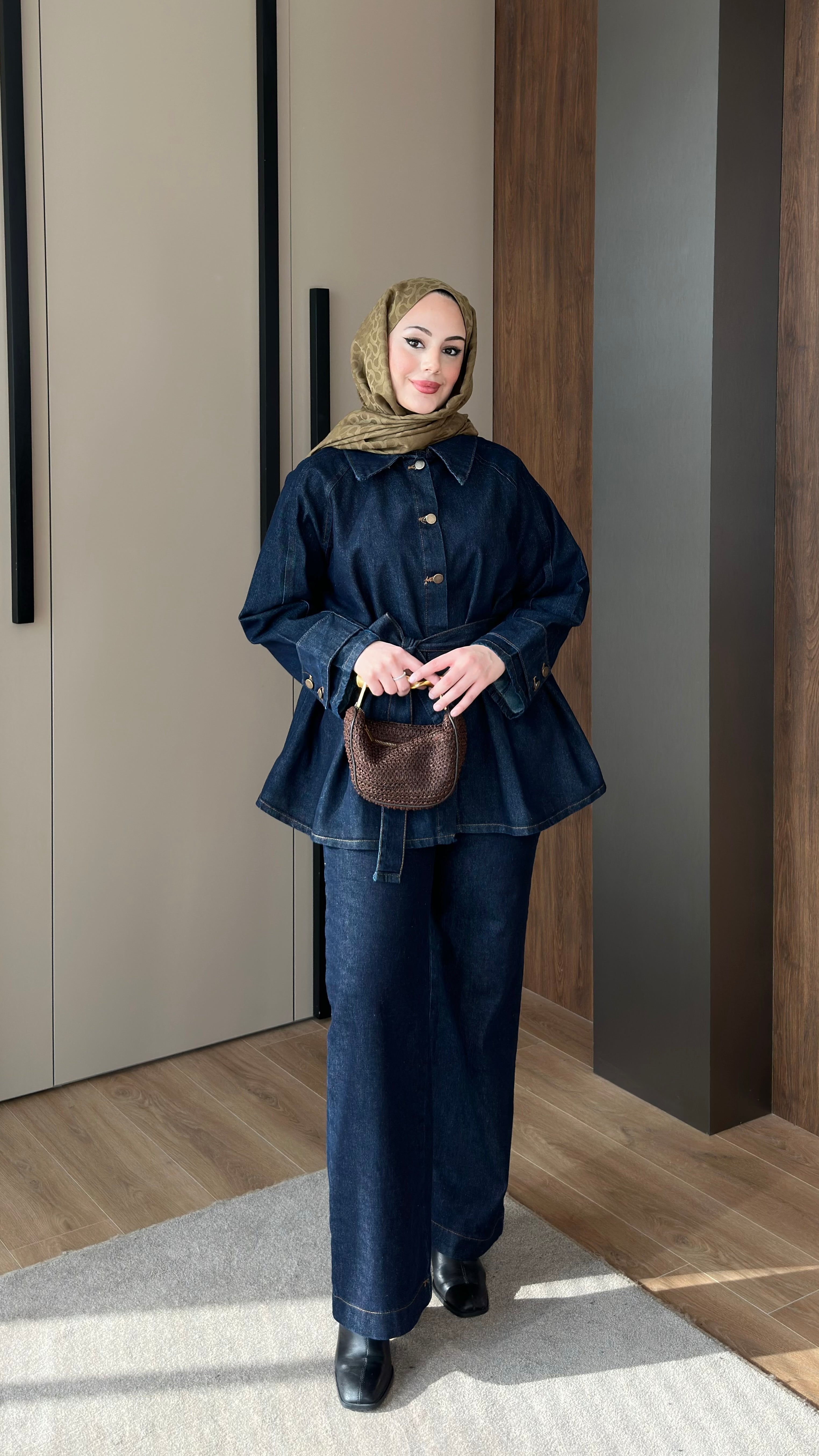 Alina Kolları Düğmeli Kot Takım Lacivert