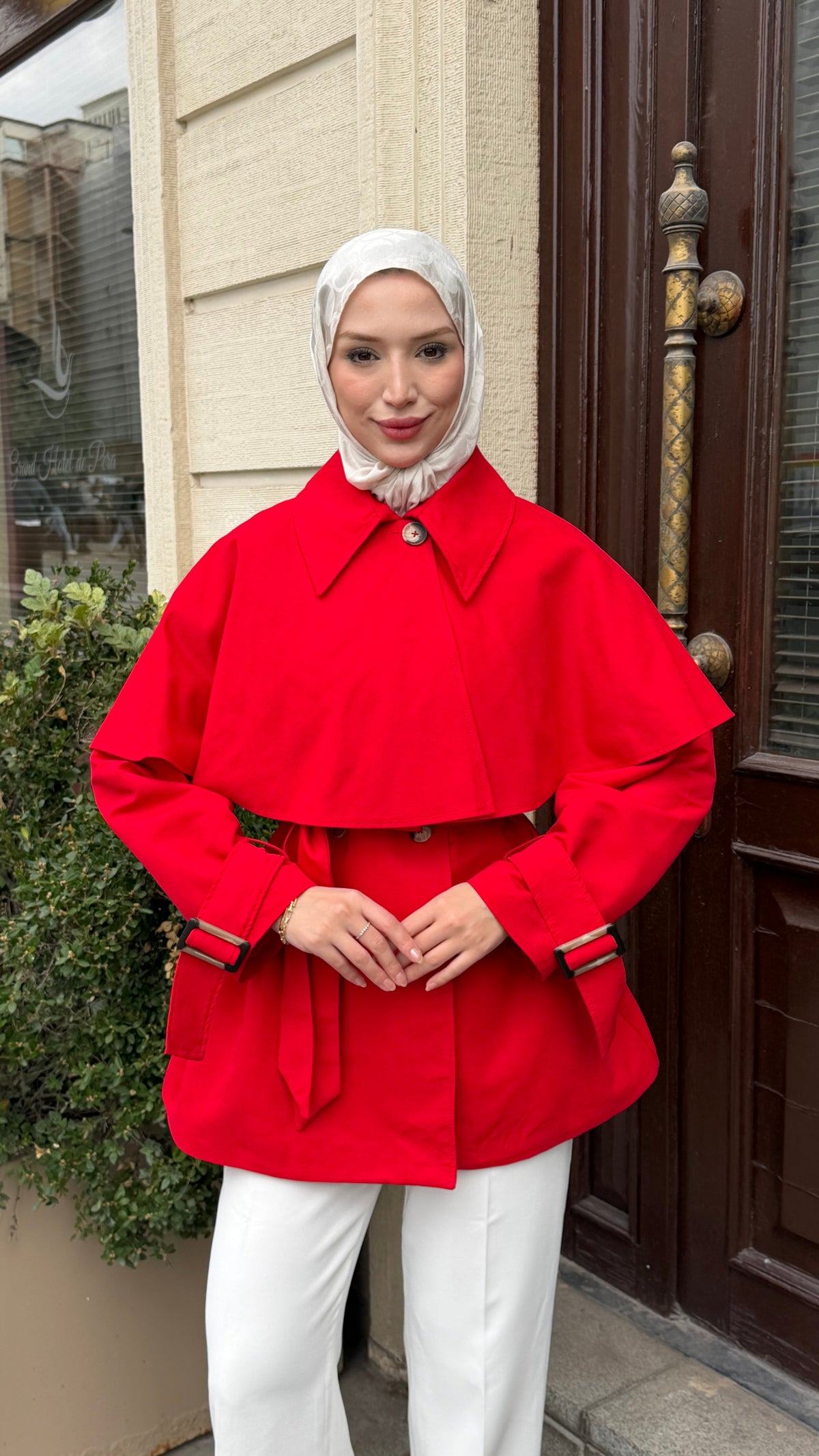 Rosella Pelerin Detaylı Trençkot Kırmızı