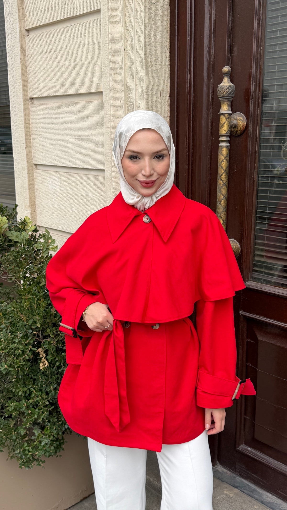 Rosella Pelerin Detaylı Trençkot Kırmızı