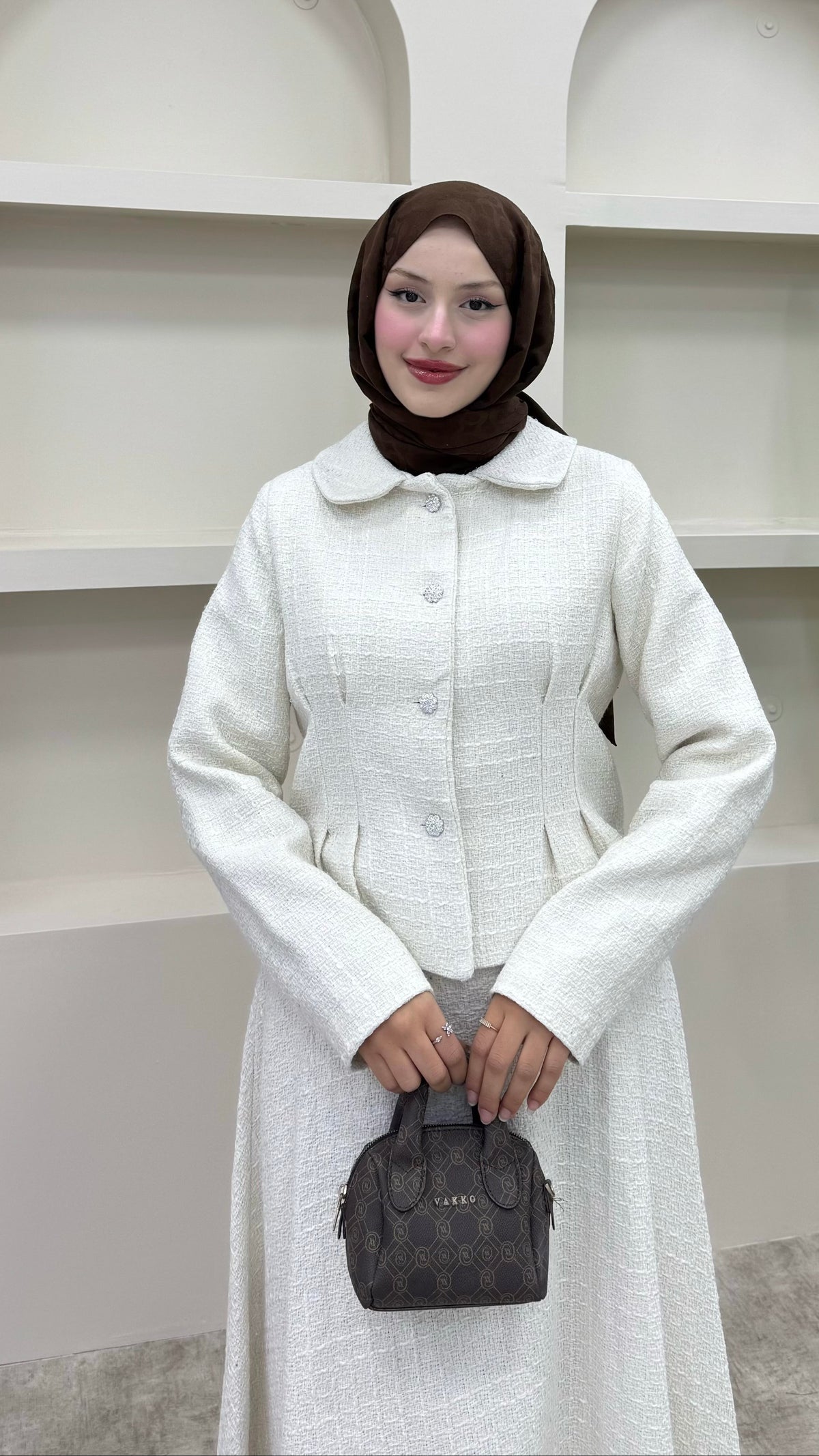 Shanel Kumaş Etekli Takım Beyaz