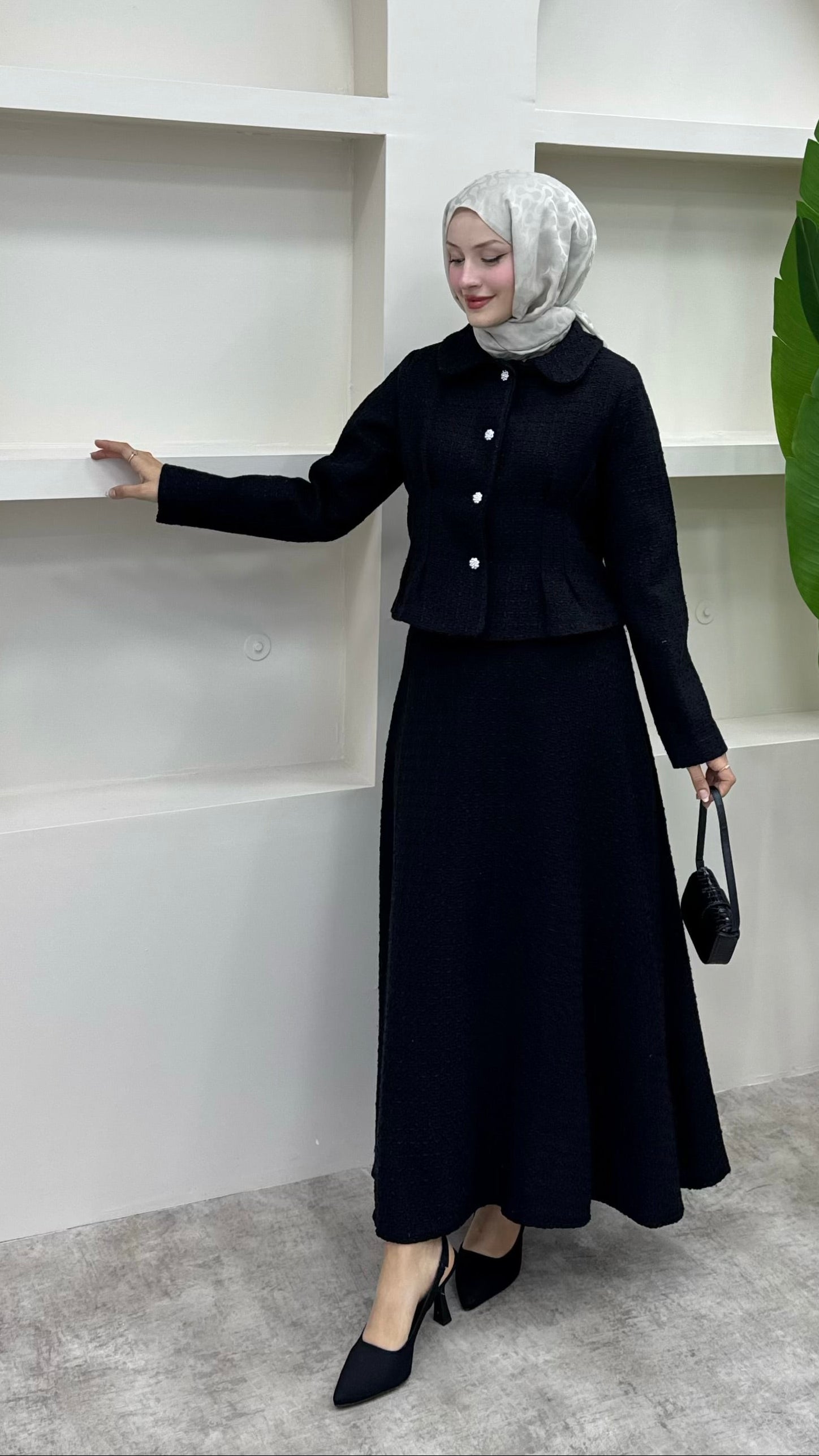 Shanel Kumaş Etekli Takım Siyah