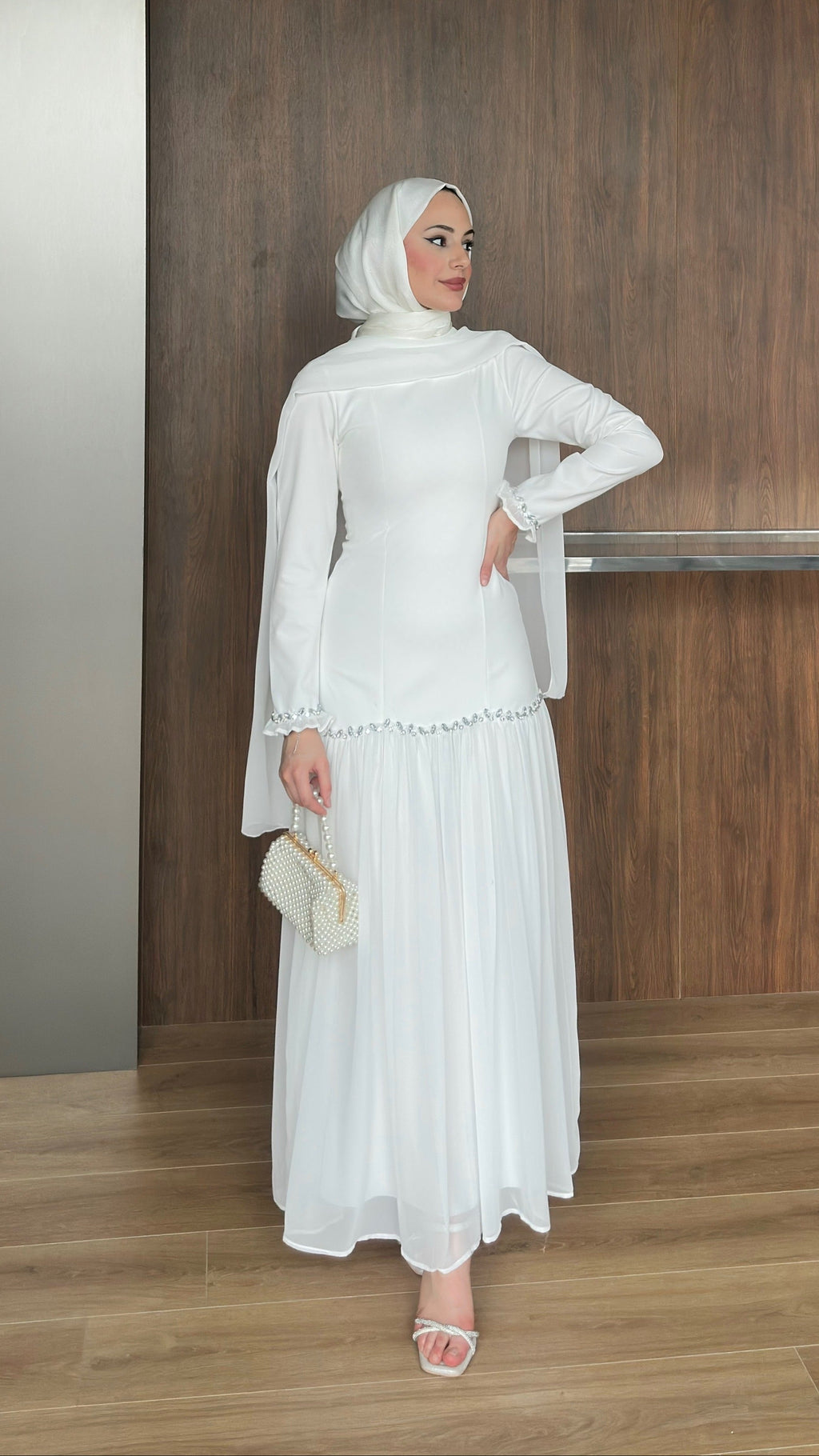 Pera Şifon Detaylı Abiye Beyaz