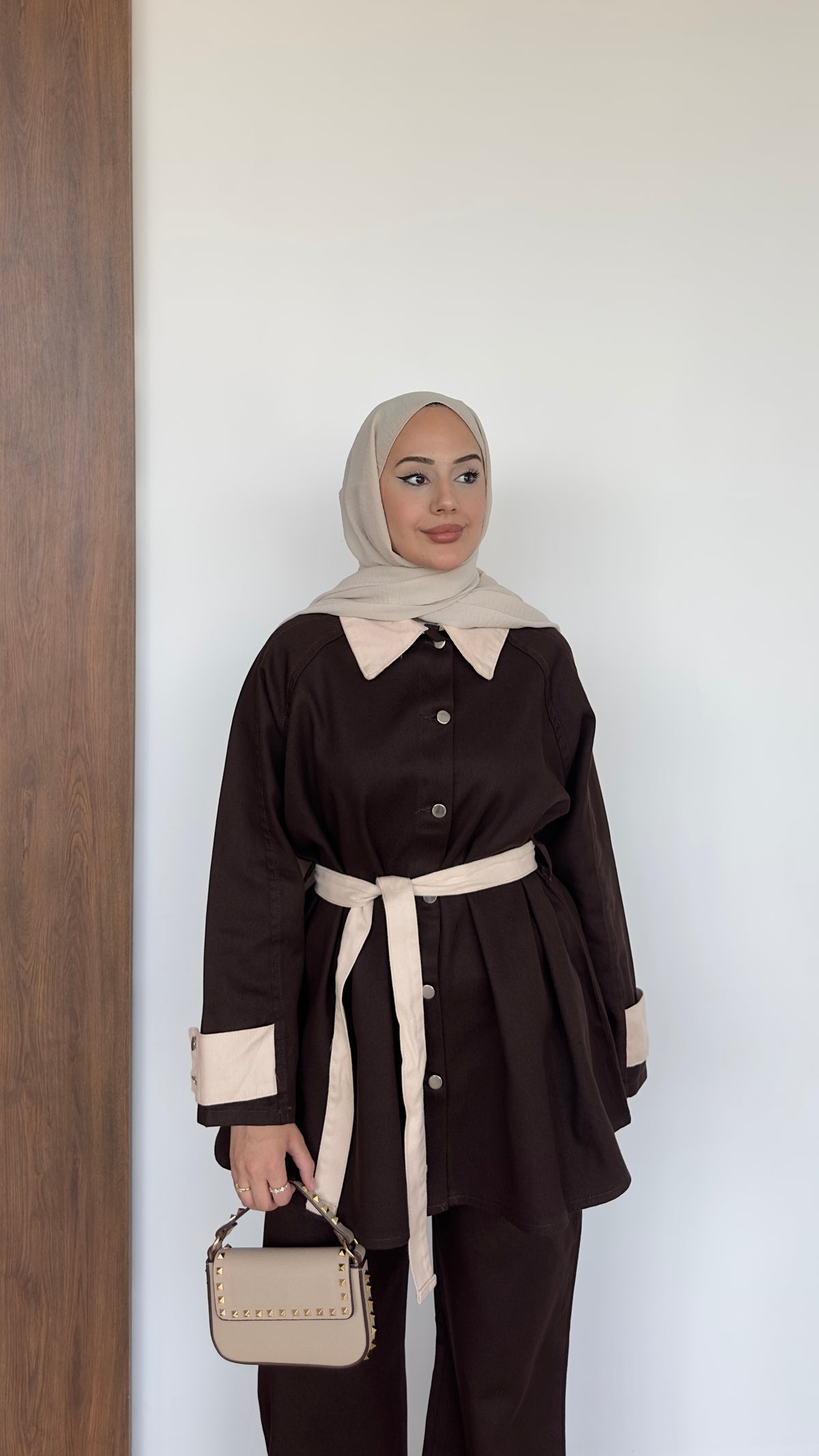 Kolları Düğmeli Gabardin Takım Kahverengi
