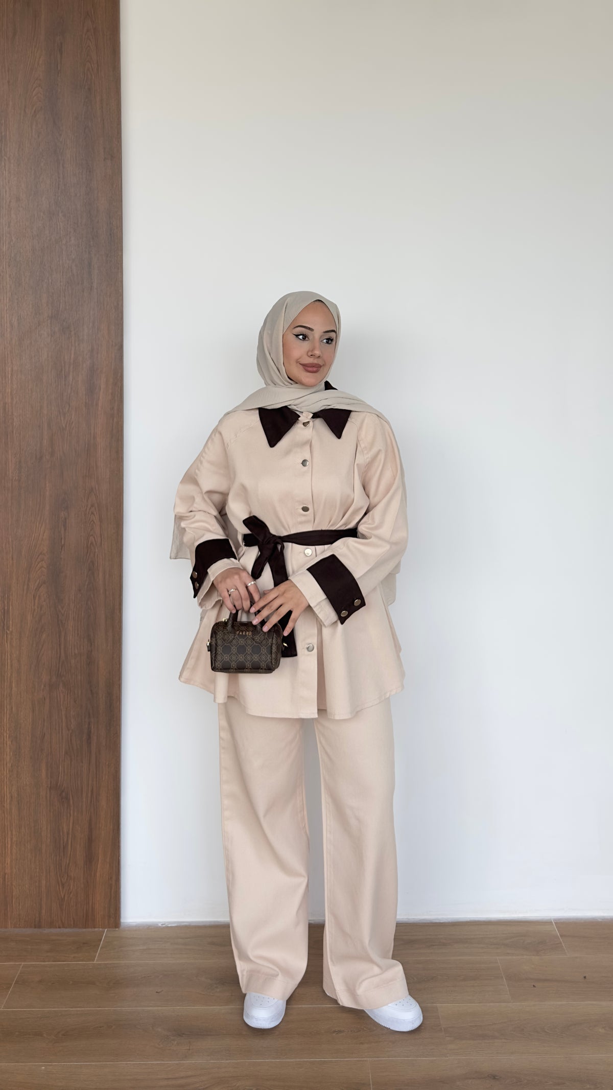 Kolları Düğmeli Gabardin Takım Bej