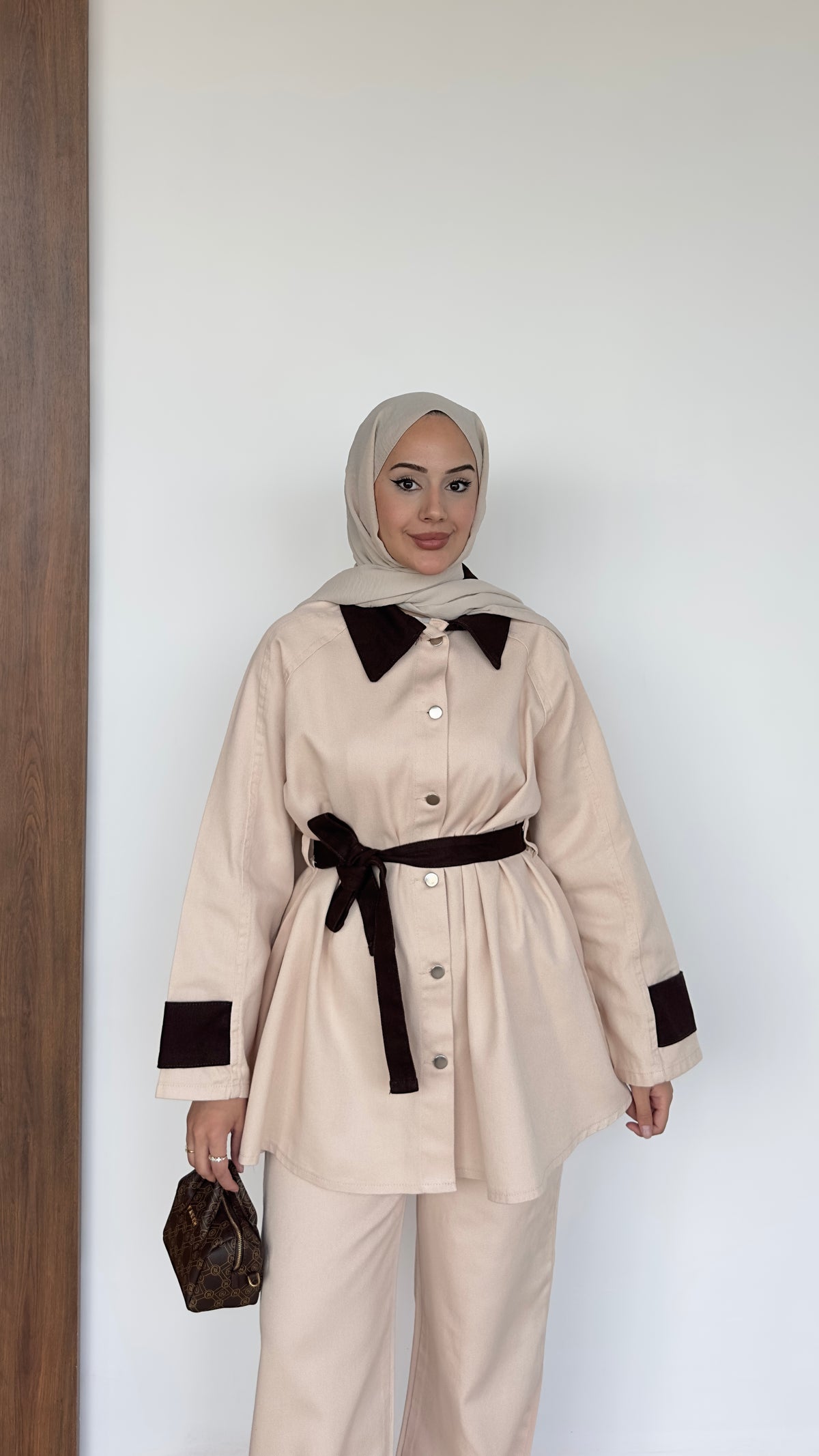 Kolları Düğmeli Gabardin Takım Bej