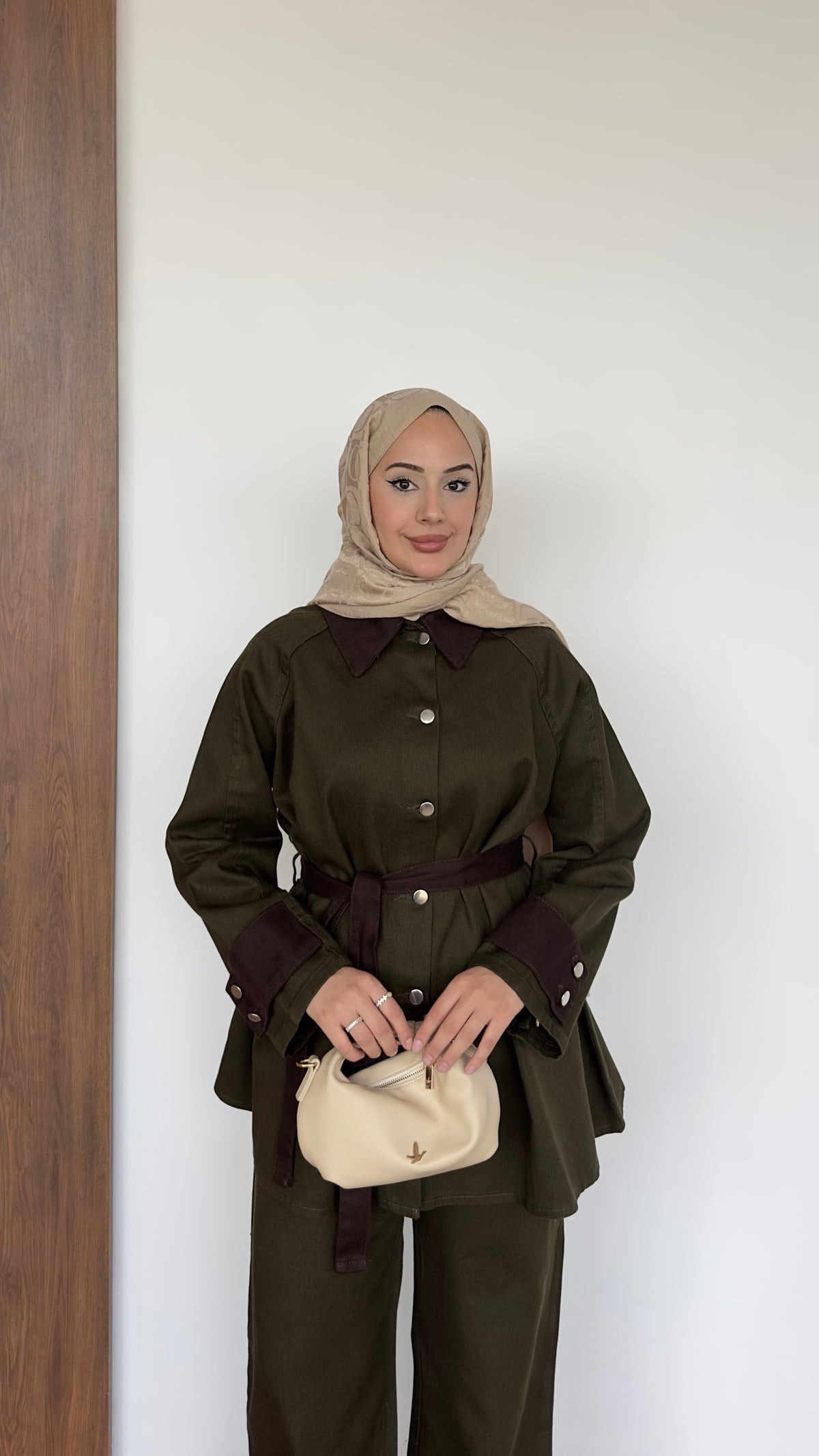 Kolları Düğmeli Gabardin Takım Haki